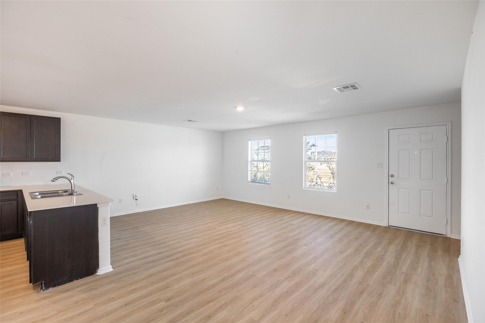 1125 Largemouth Ln, Bastrop, TX 78602