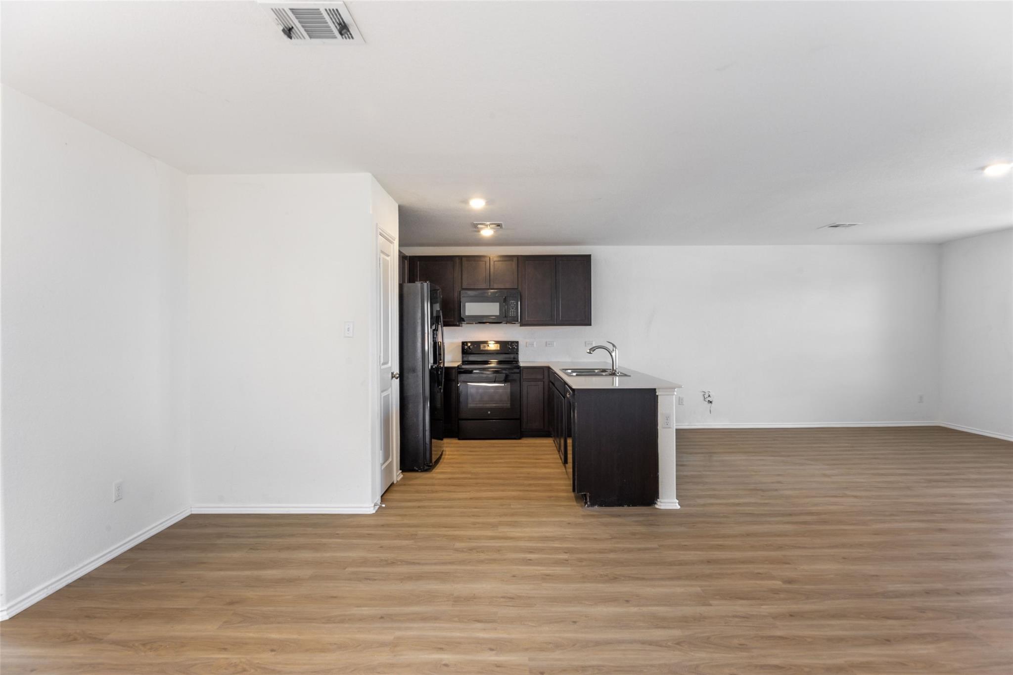 1125 Largemouth Ln, Bastrop, TX 78602