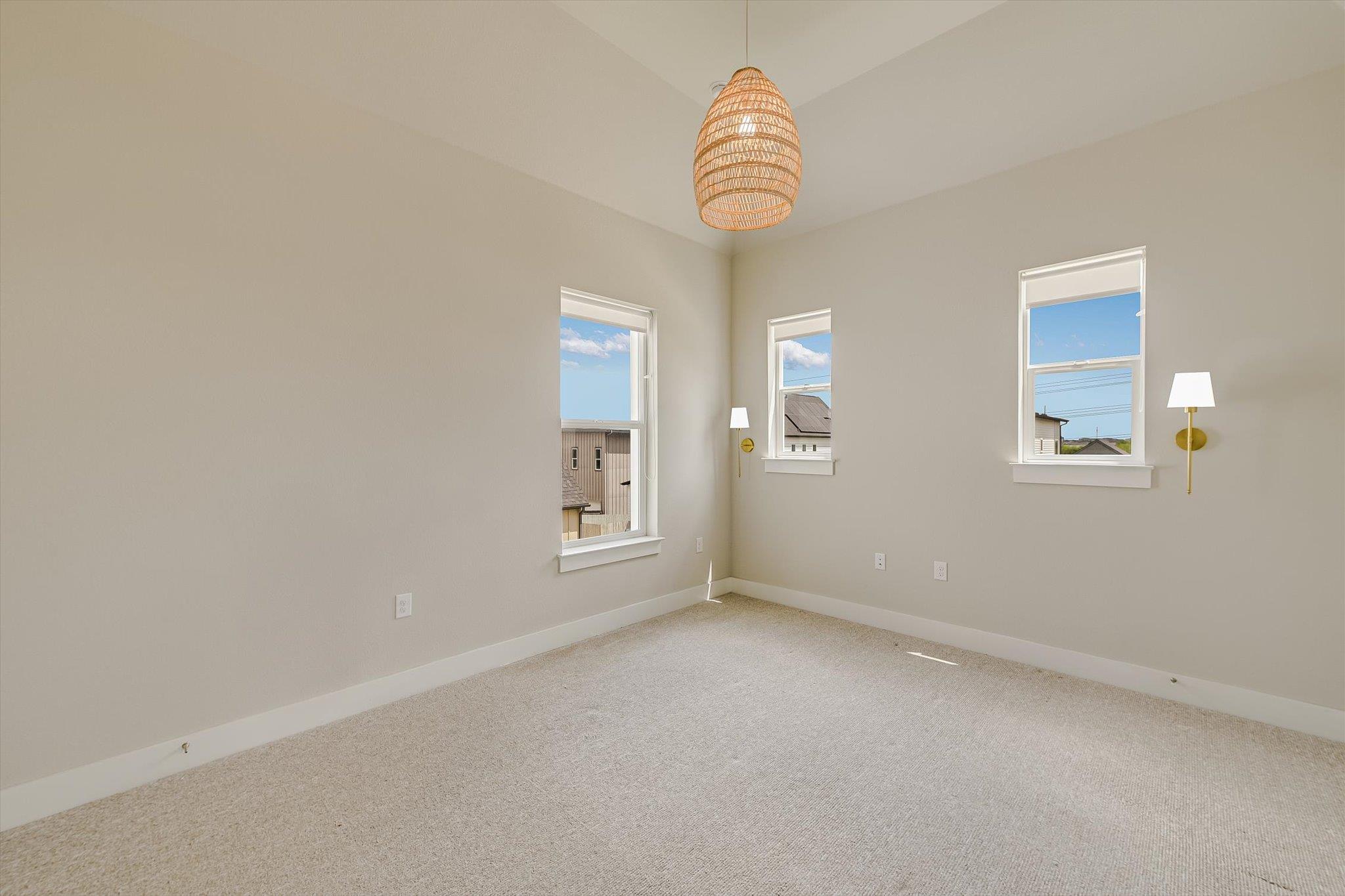 6133 Florencia Ln, Austin, TX 78724