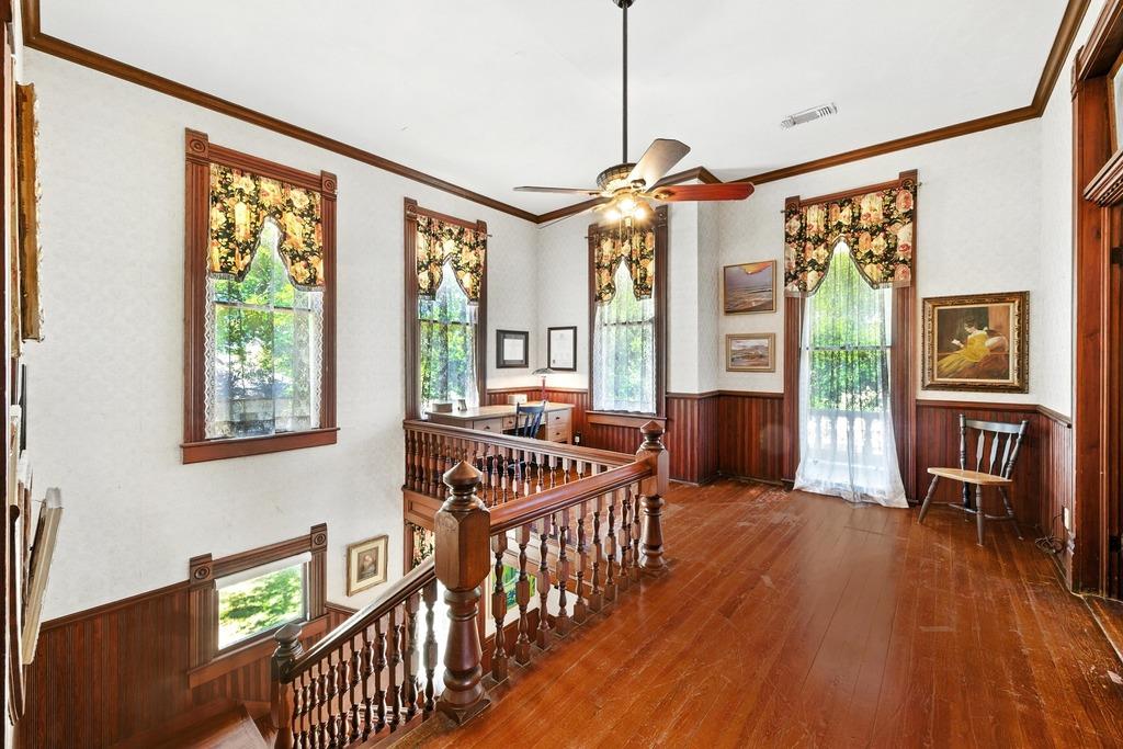 624 Saint Louis St, Gonzales, TX 78629