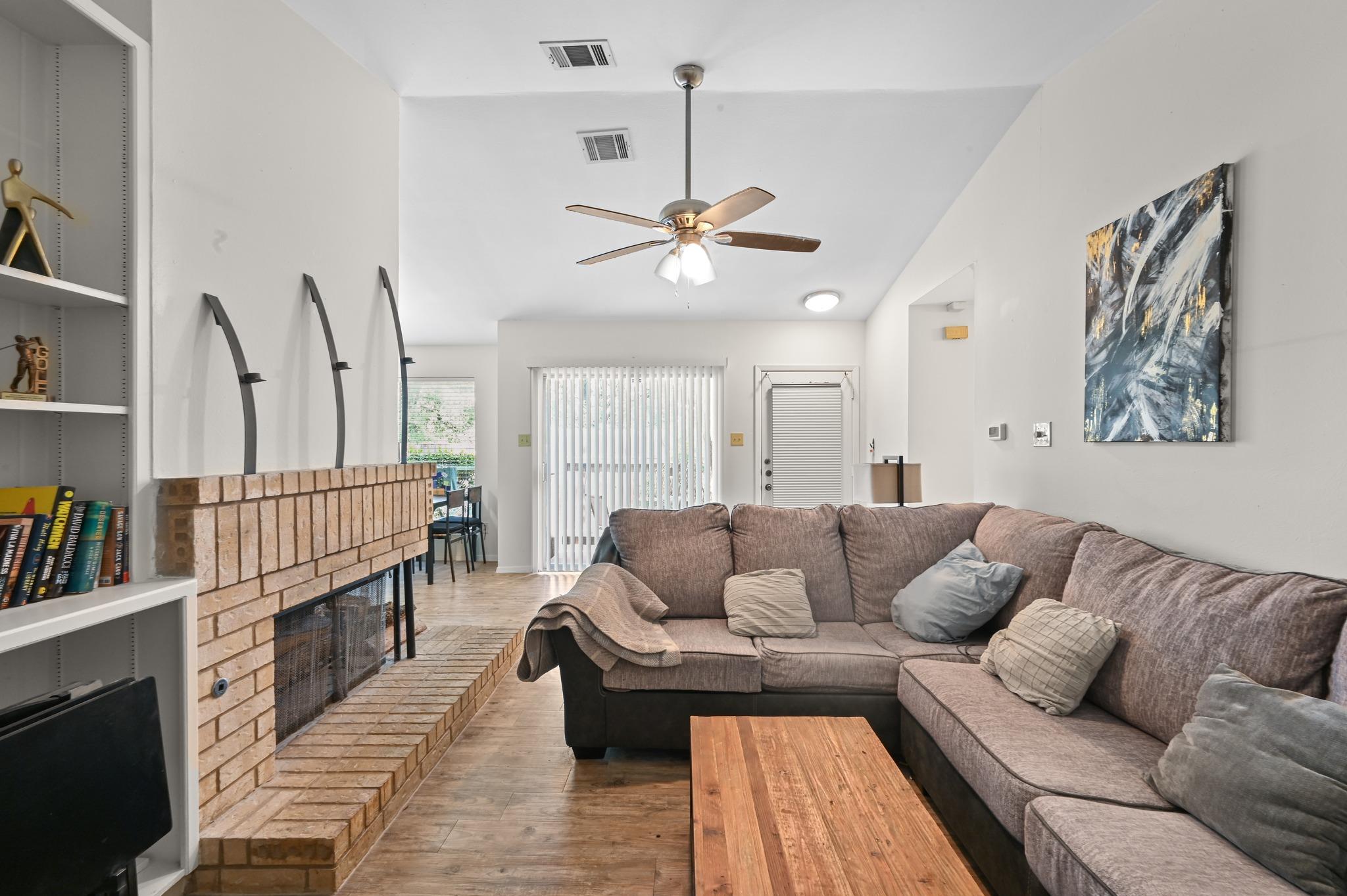 11728 Norwegian Wood Dr, Austin, TX 78758