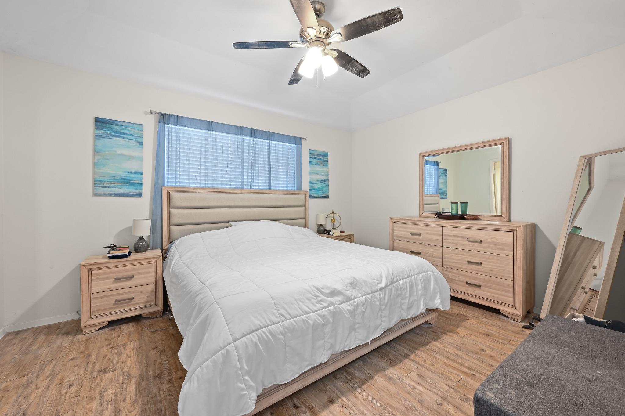 11728 Norwegian Wood Dr, Austin, TX 78758