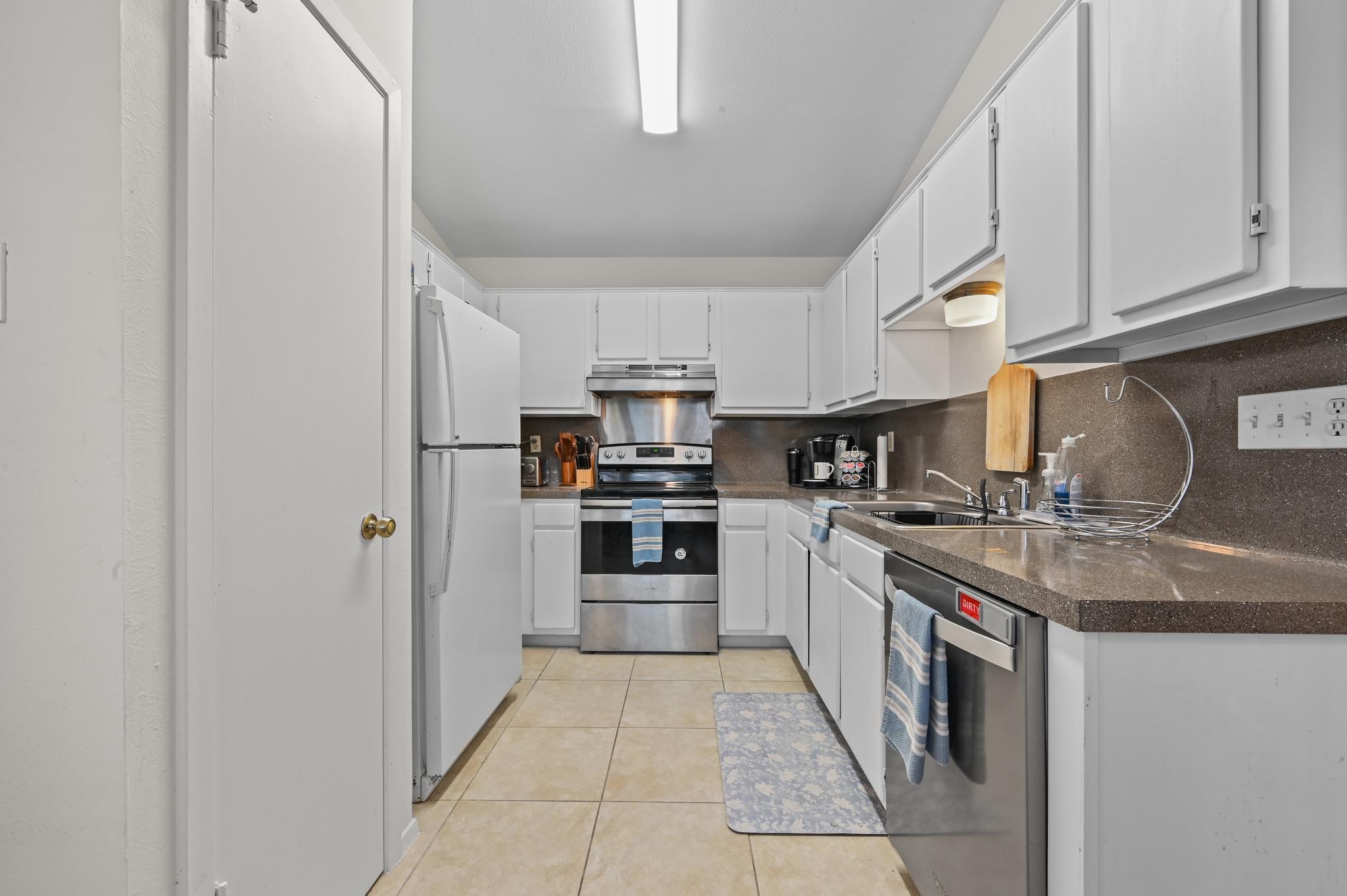 11728 Norwegian Wood Dr, Austin, TX 78758