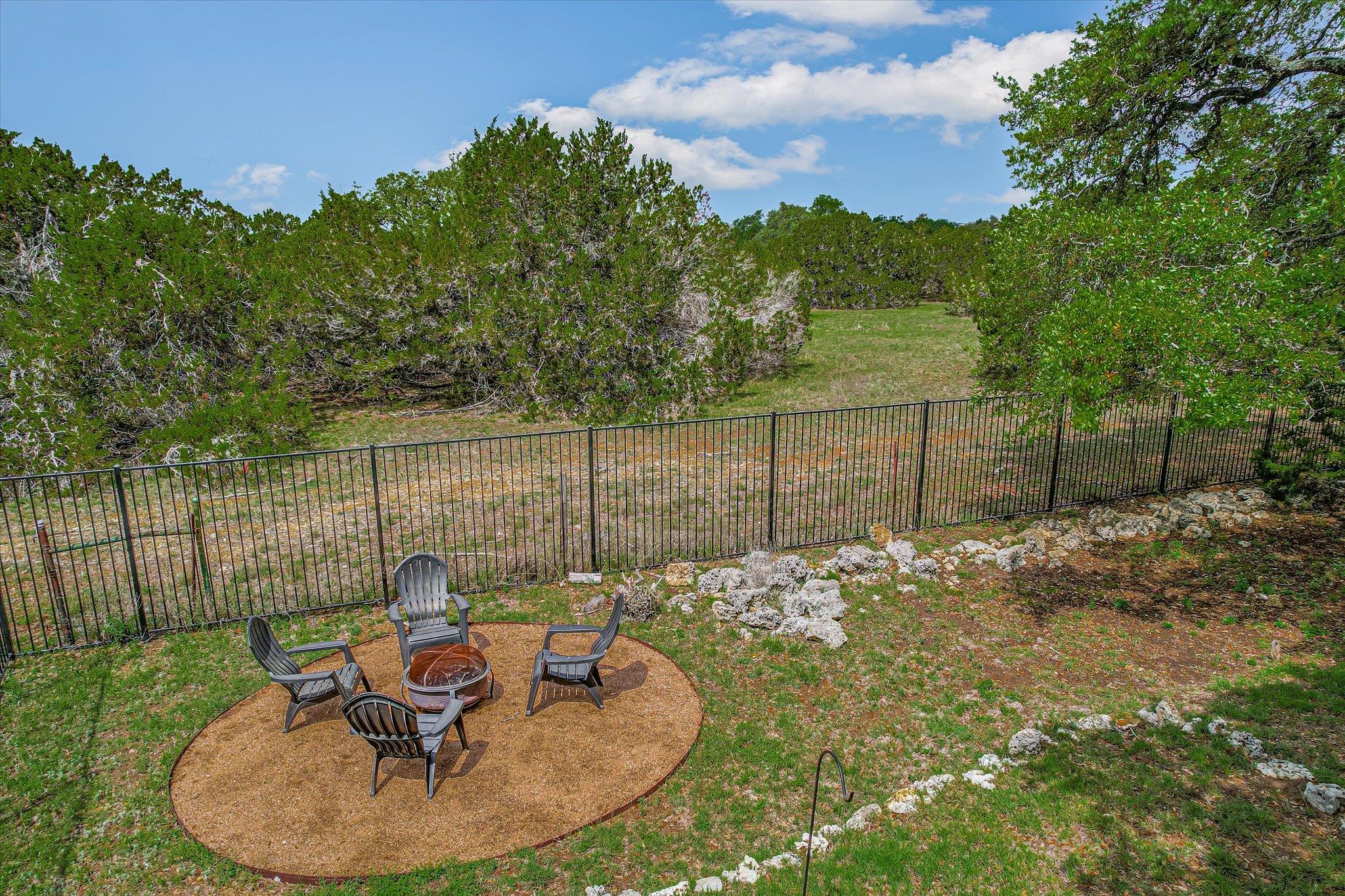 1379 Bunker Ranch Blvd, Dripping Springs, TX 78620