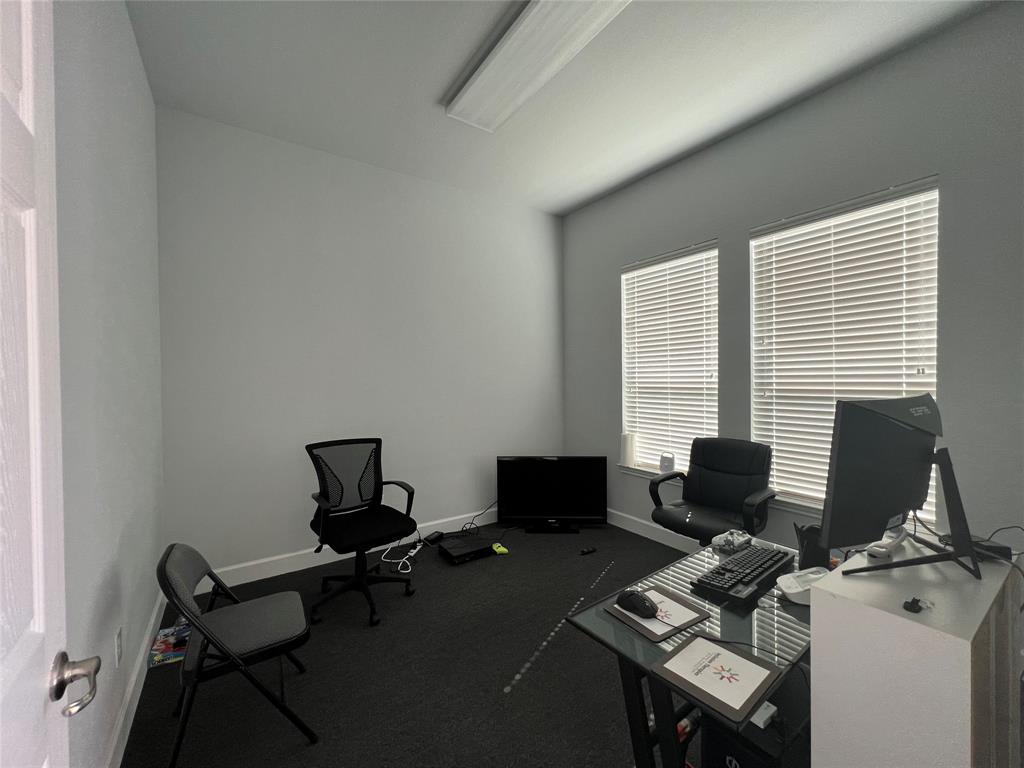 660 S Bagdad Rd # 120, Leander, TX 78641