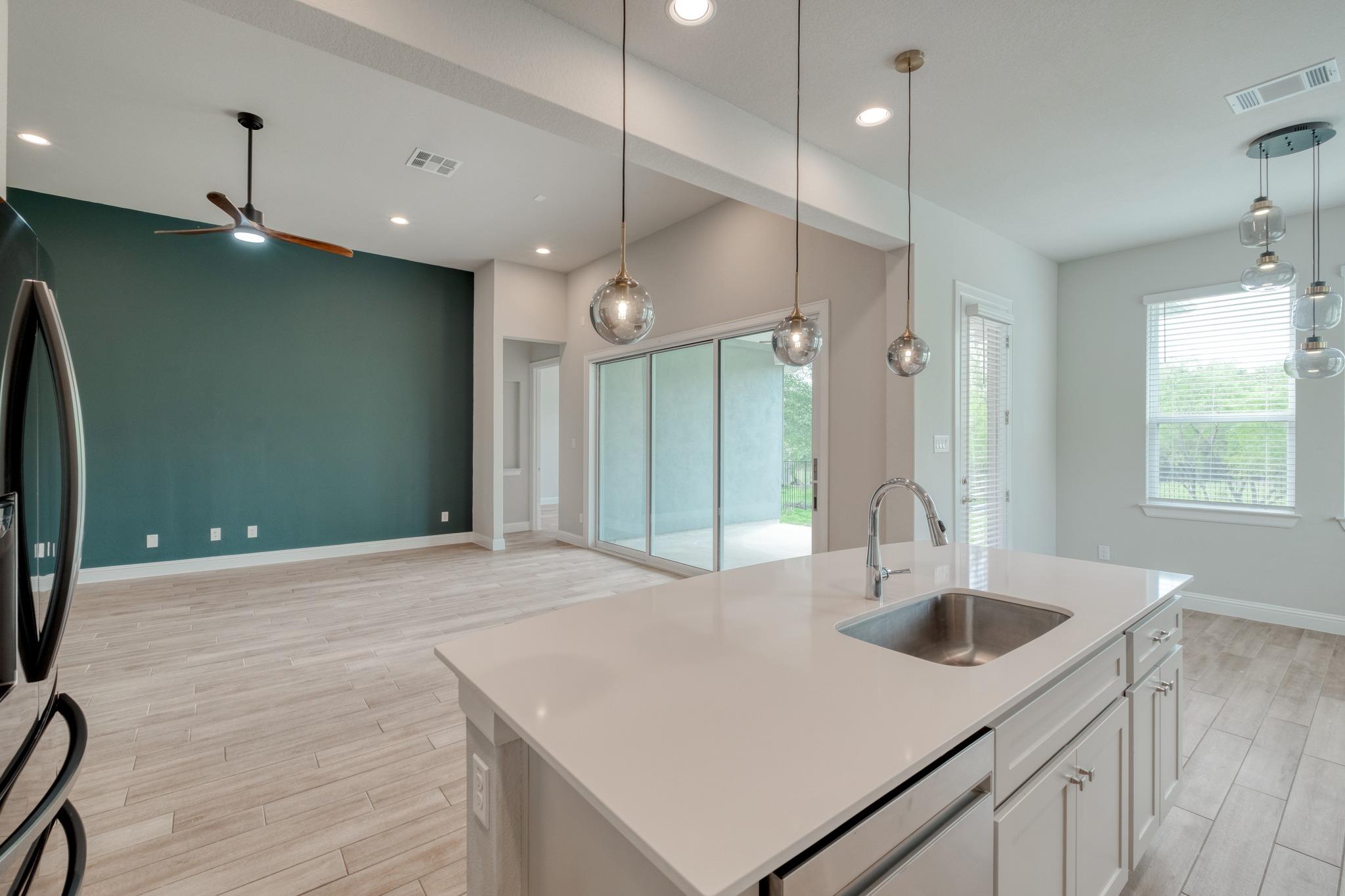 359 Raptor Beak Way, Cedar Creek, TX 78612