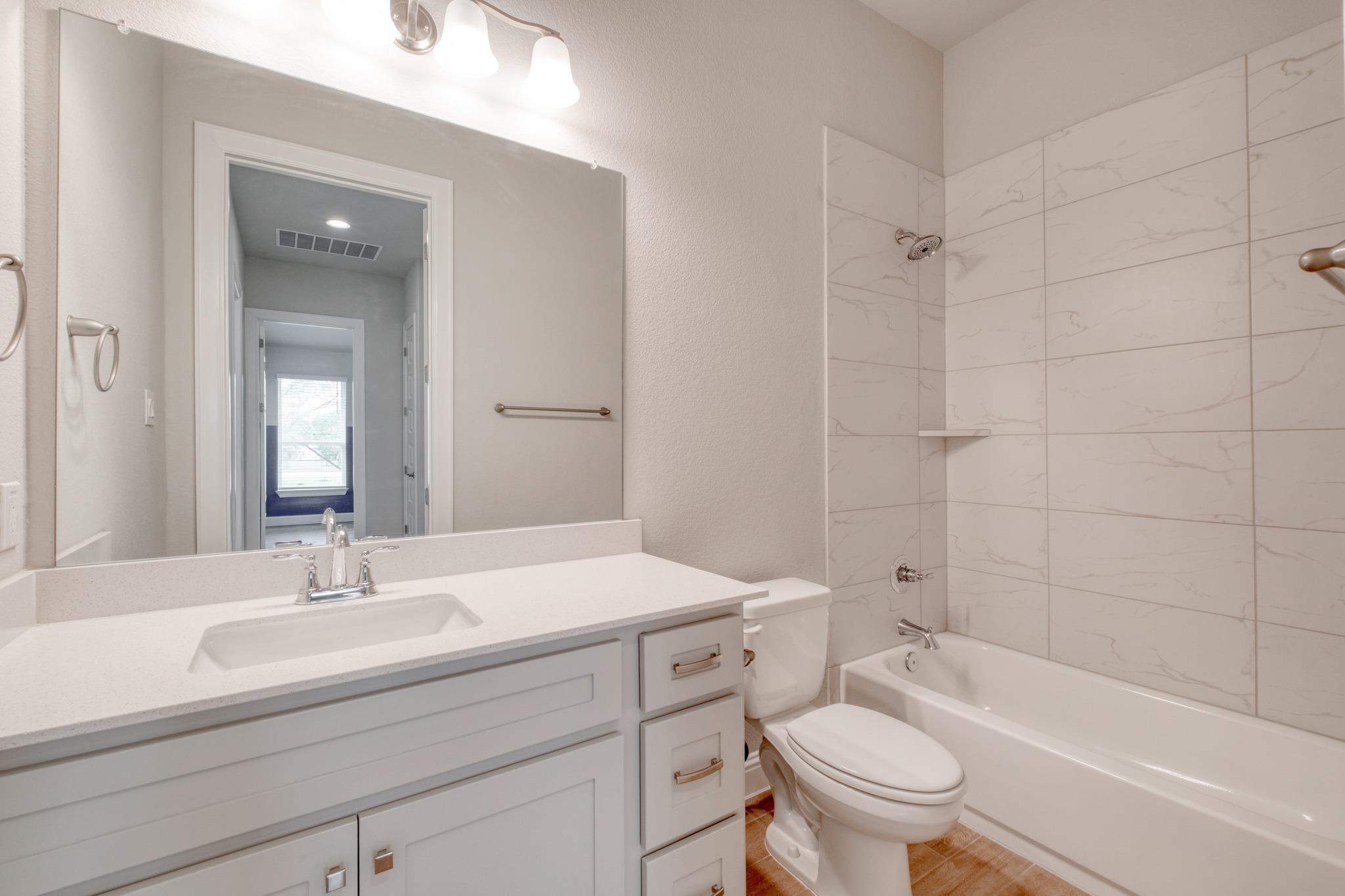 359 Raptor Beak Way, Cedar Creek, TX 78612