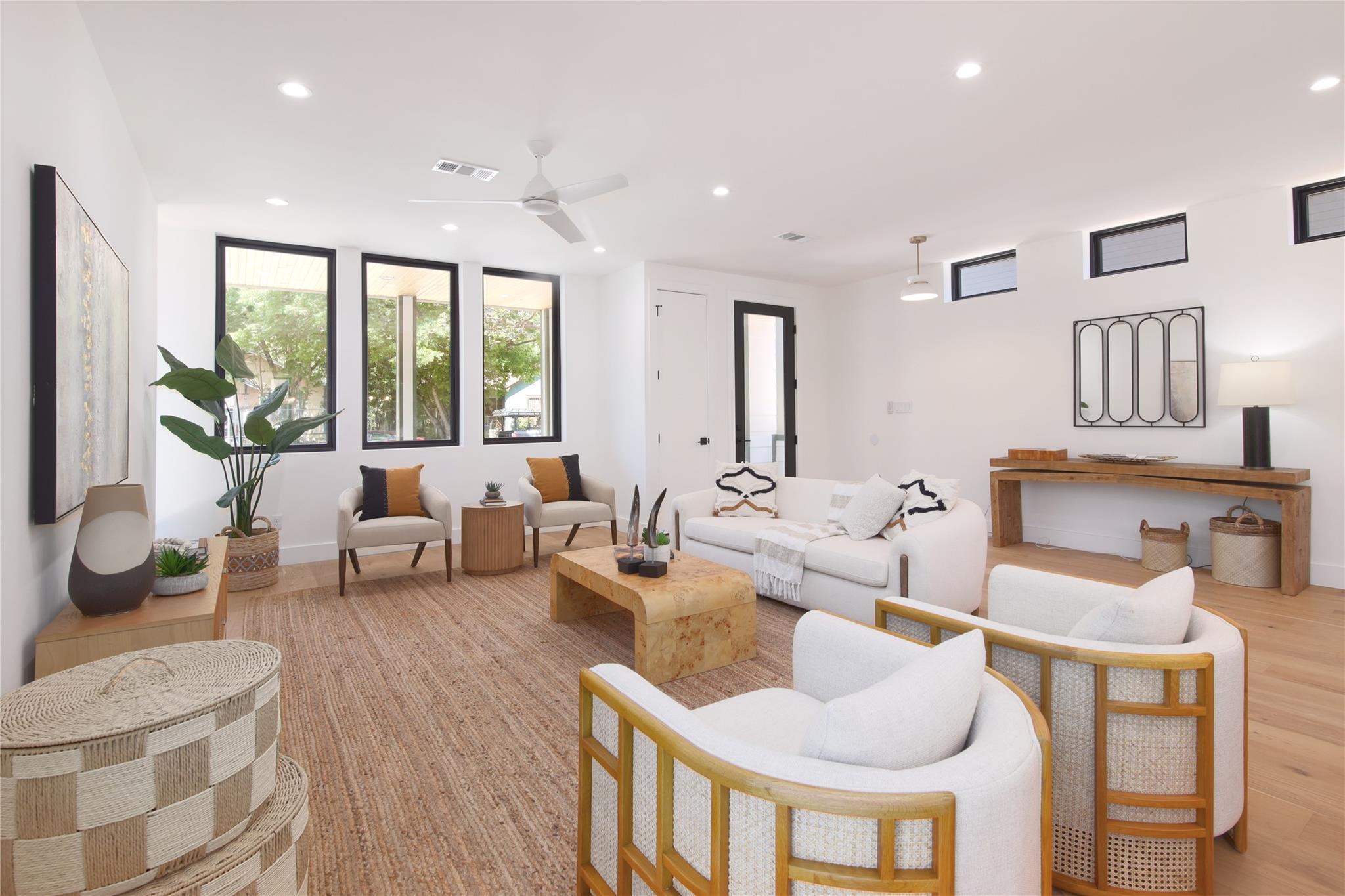 2401 Willow St, Austin, TX 78702