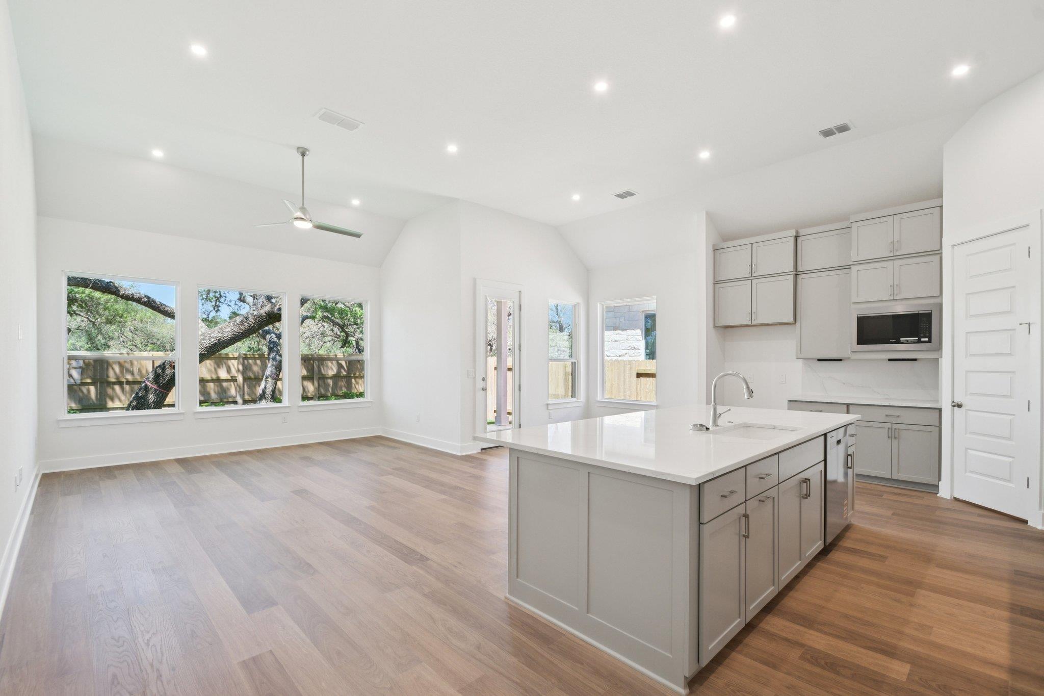 155 Comfort Dr, Buda, TX 78610