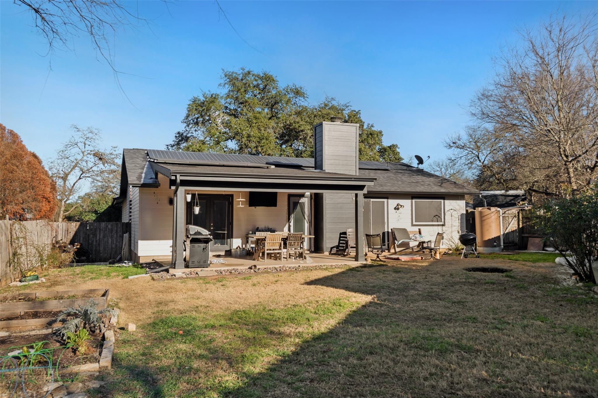 3909 Holt Dr, Austin, TX 78749