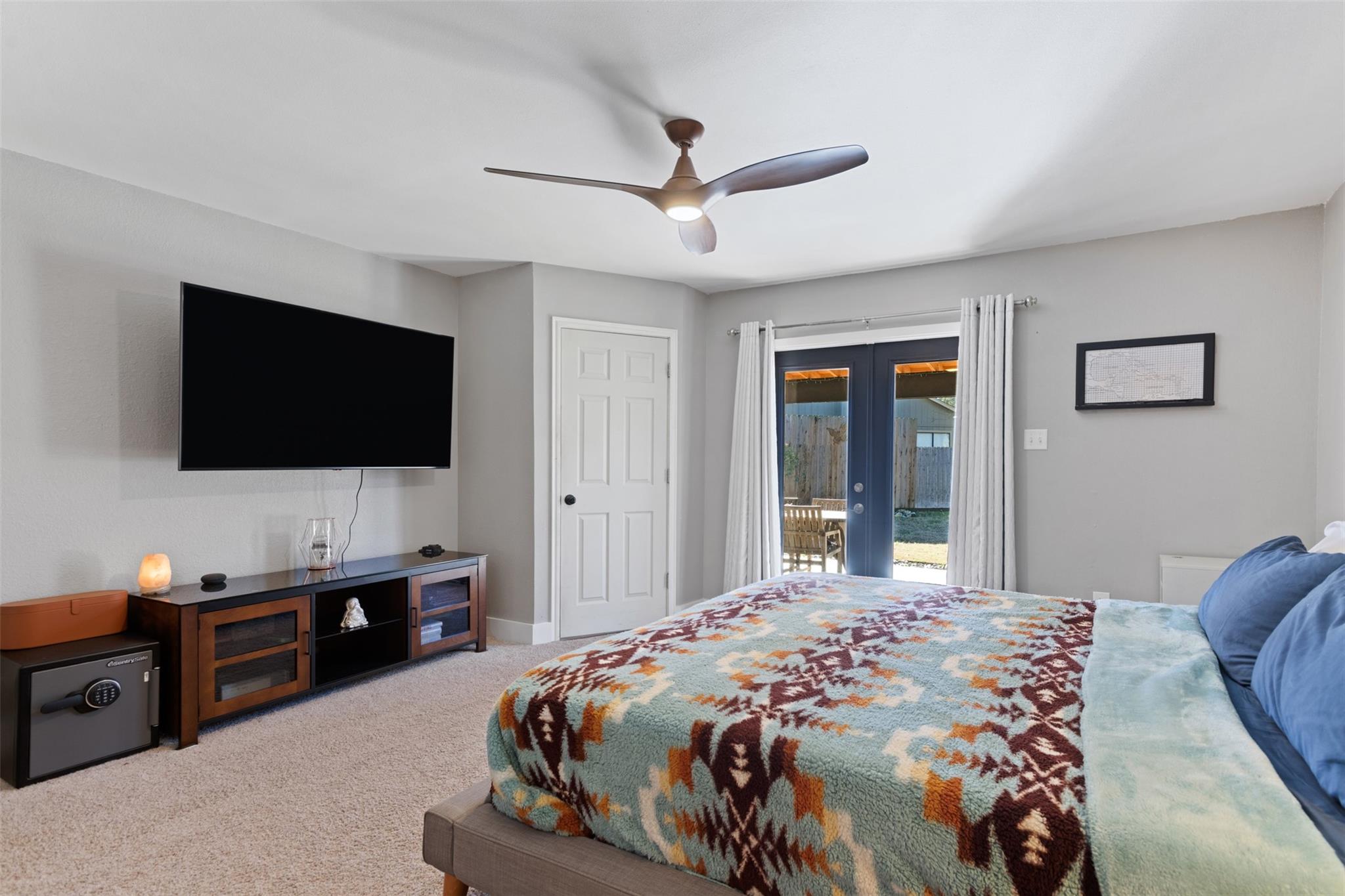 3909 Holt Dr, Austin, TX 78749