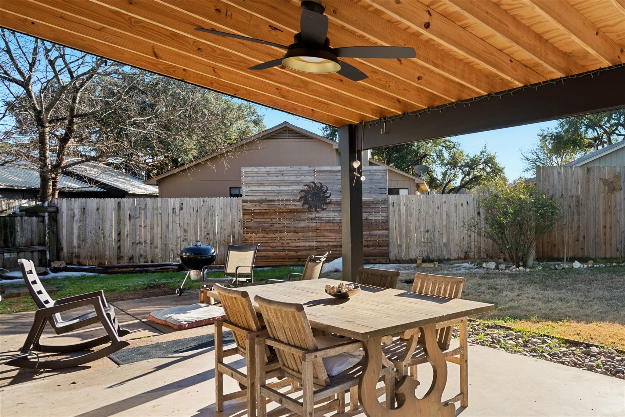 3909 Holt Dr, Austin, TX 78749