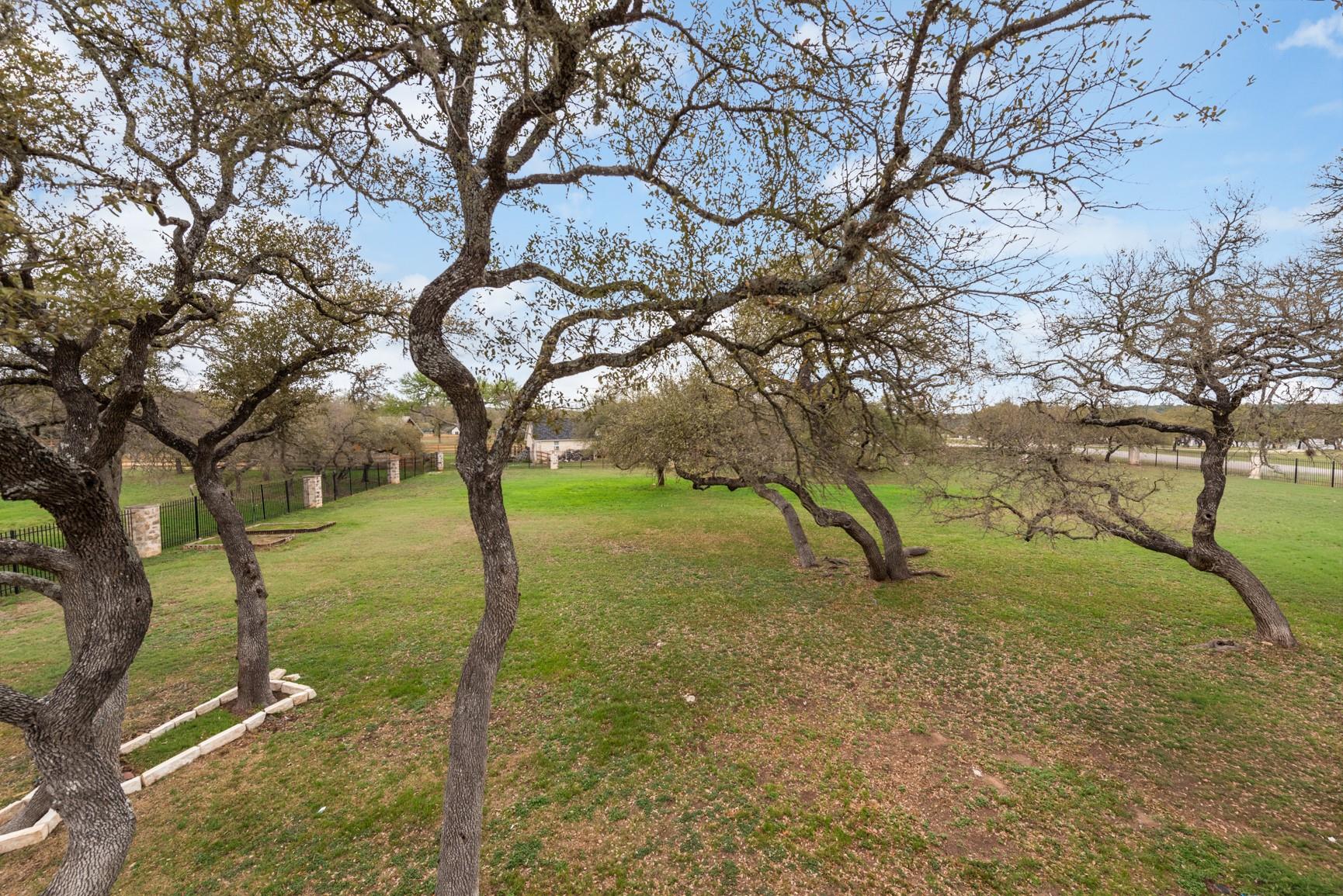 664 Ranchers Club Ln # 1, Driftwood, TX 78619