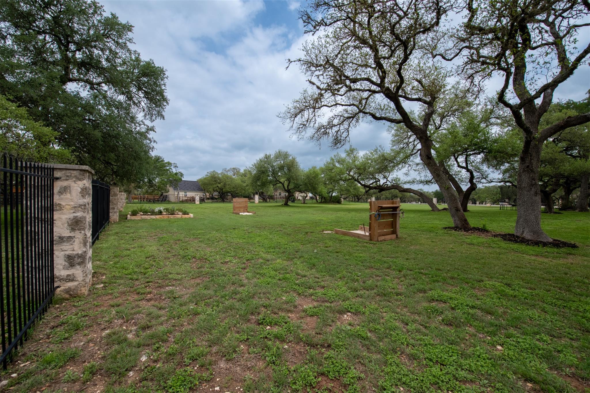 664 Ranchers Club Ln # 1, Driftwood, TX 78619