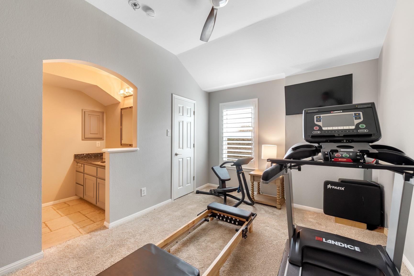 664 Ranchers Club Ln # 1, Driftwood, TX 78619