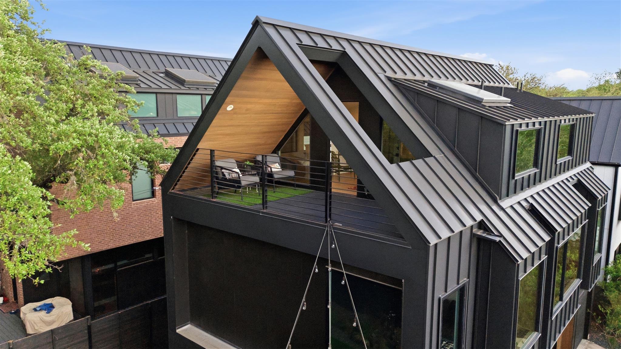 917 James St # 1, Austin, TX 78704