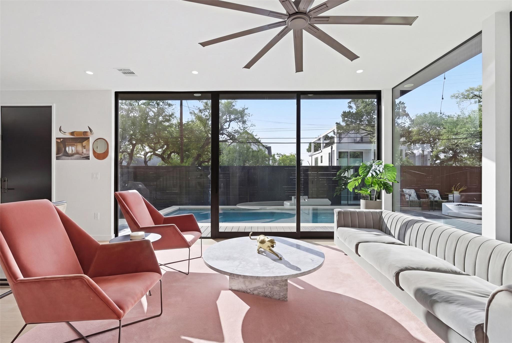 917 James St # 1, Austin, TX 78704