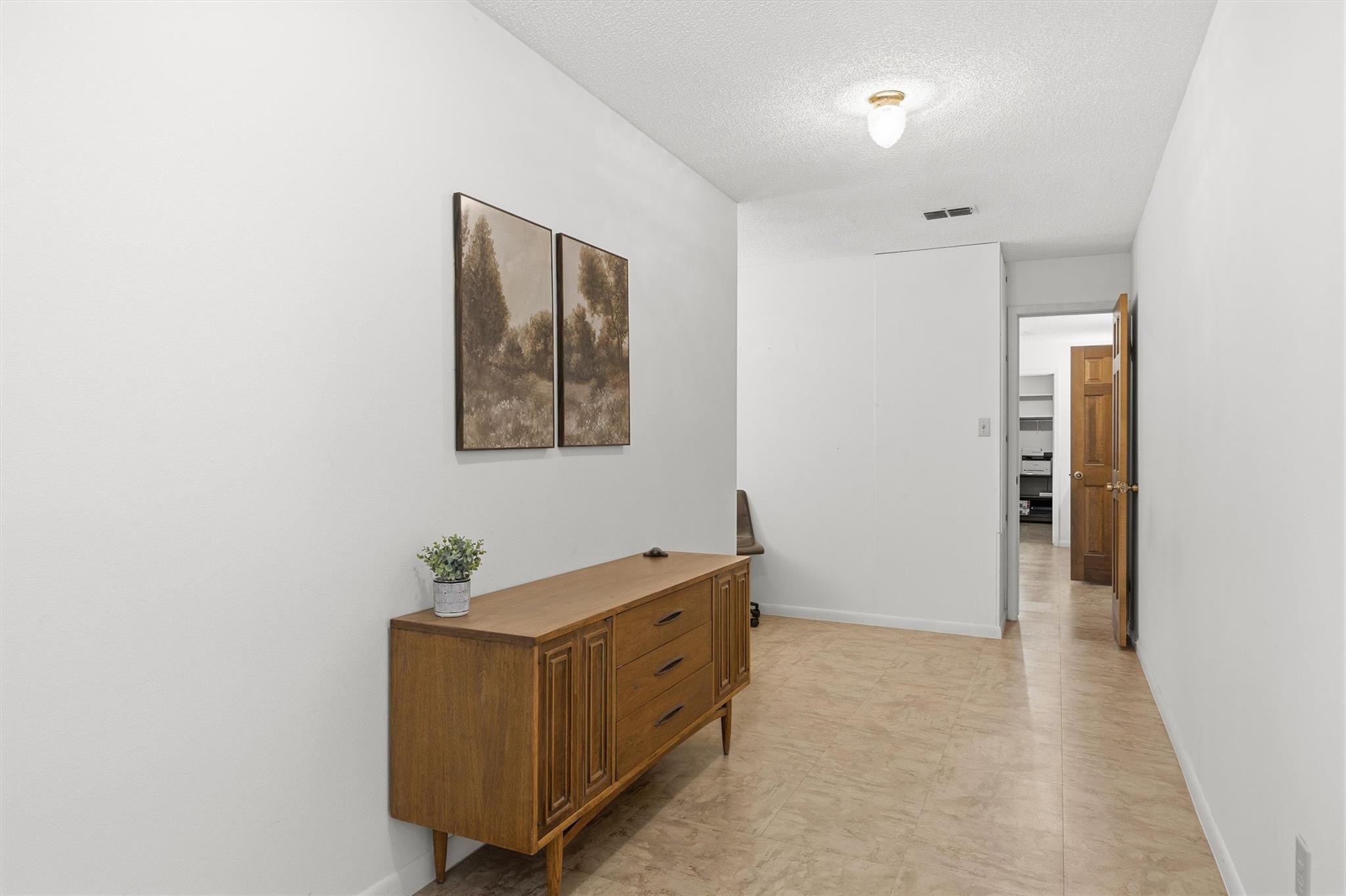 1800 County Road 436, Dime Box, TX 77853