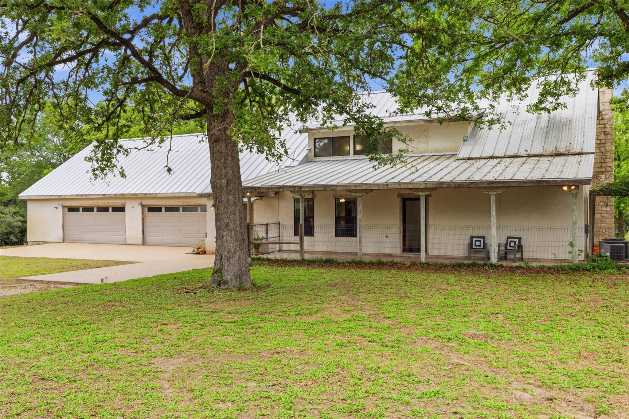 1800 County Road 436, Dime Box, TX 77853