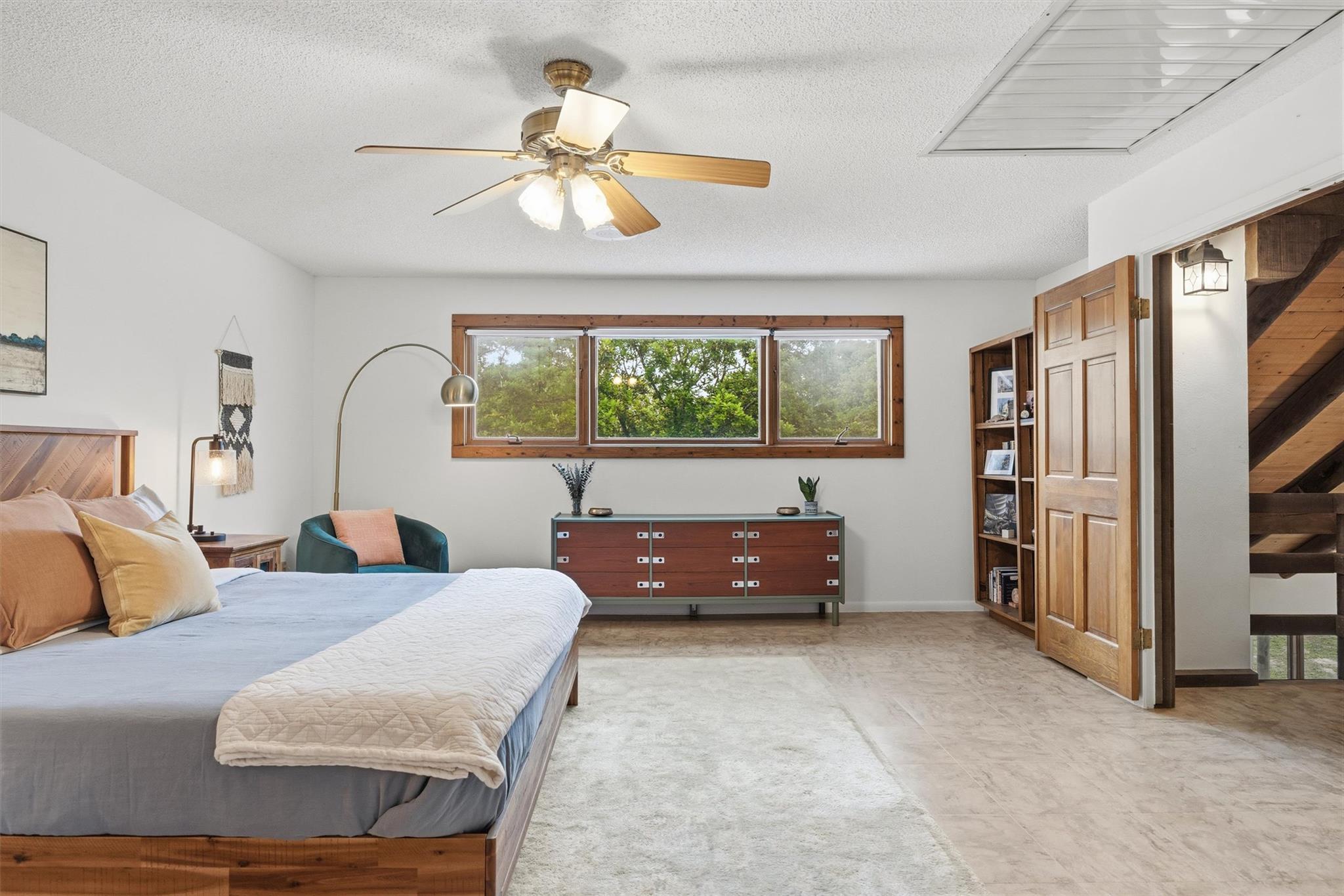 1800 County Road 436, Dime Box, TX 77853