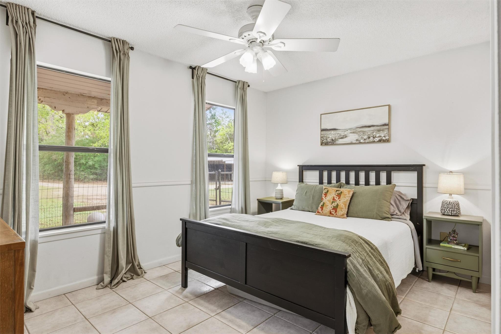 1800 County Road 436, Dime Box, TX 77853