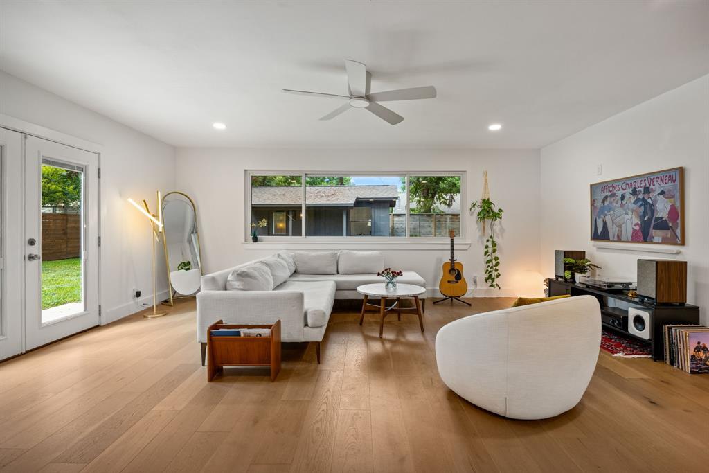 2902 Skylark Dr, Austin, TX 78757