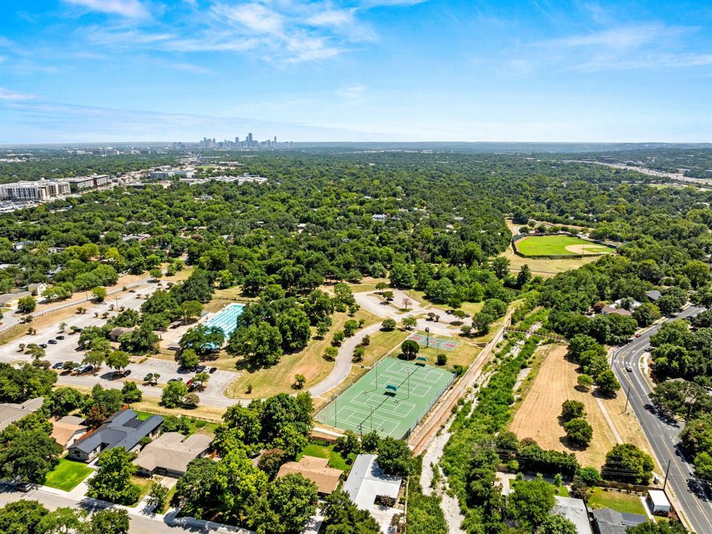 2902 Skylark Dr, Austin, TX 78757