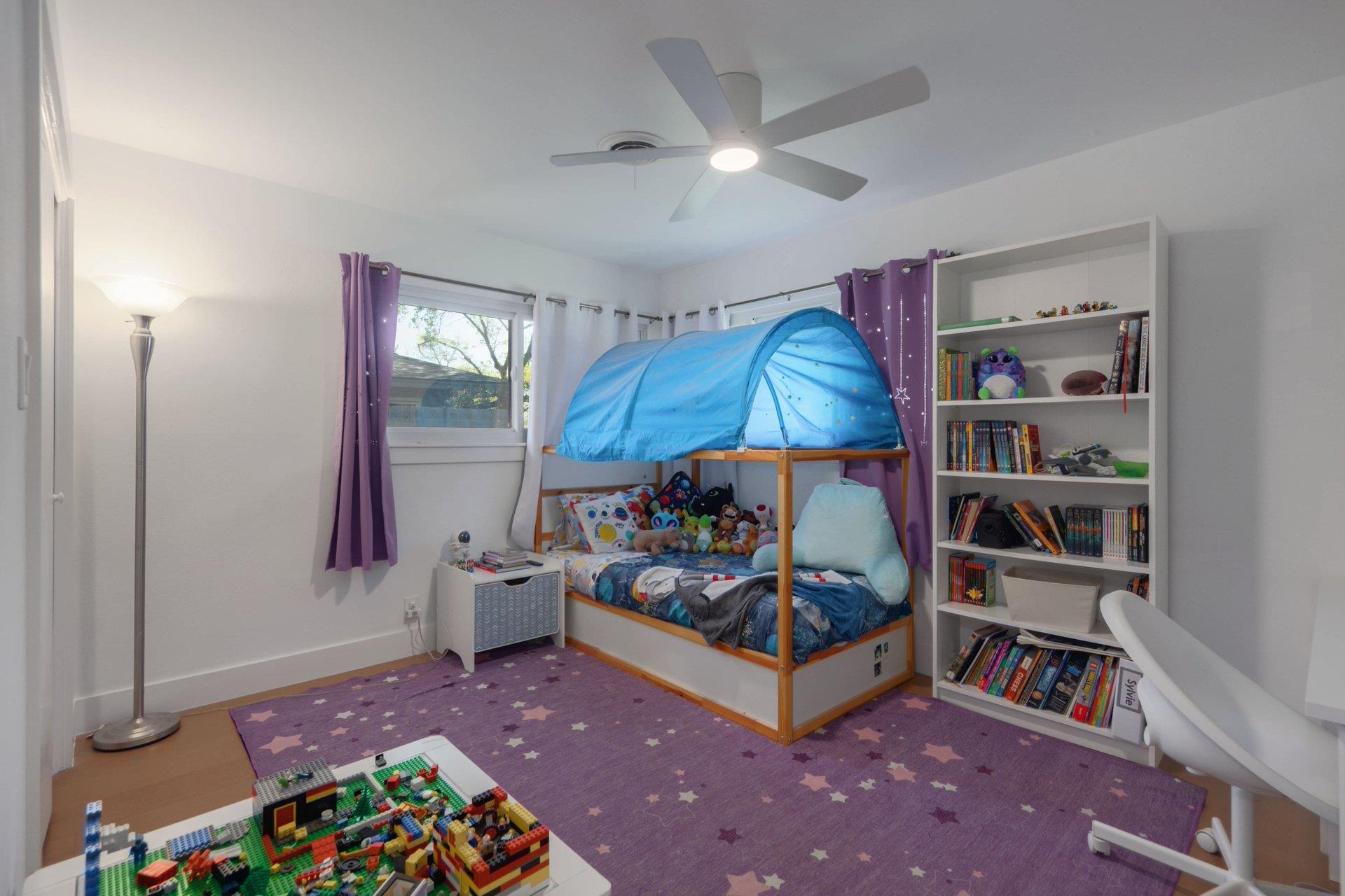 2902 Skylark Dr, Austin, TX 78757