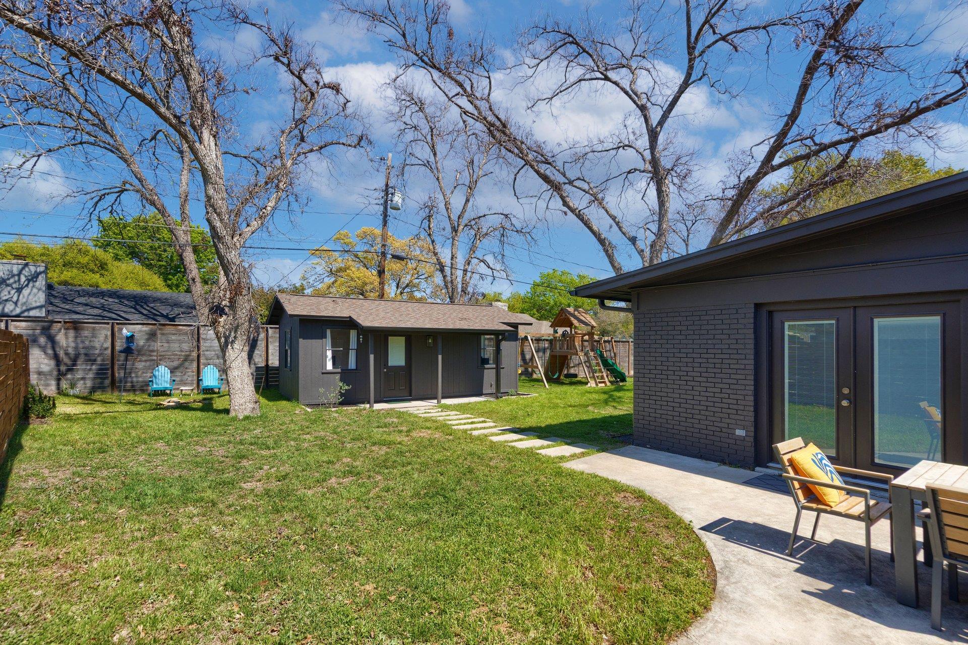 2902 Skylark Dr, Austin, TX 78757