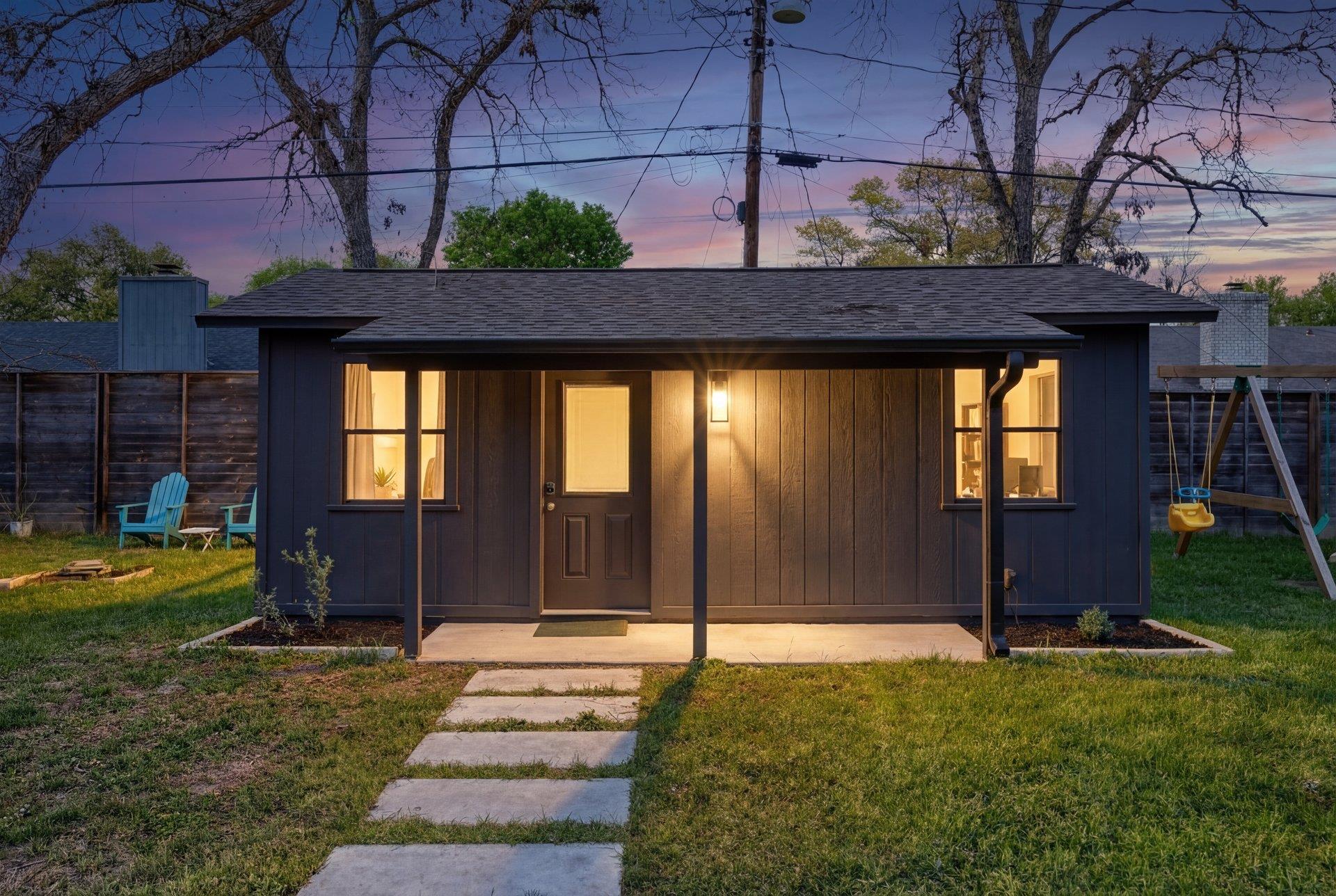 2902 Skylark Dr, Austin, TX 78757