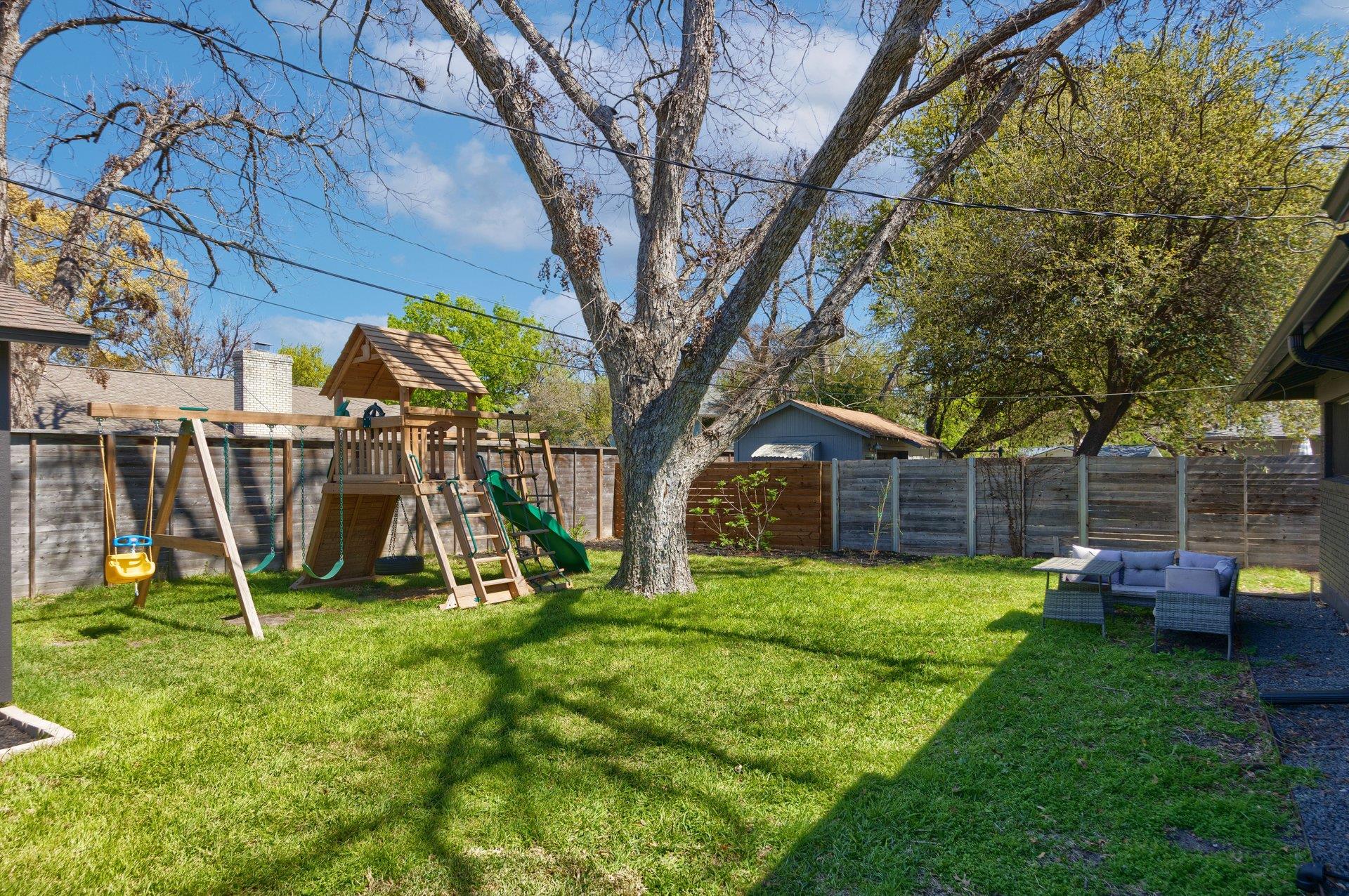 2902 Skylark Dr, Austin, TX 78757