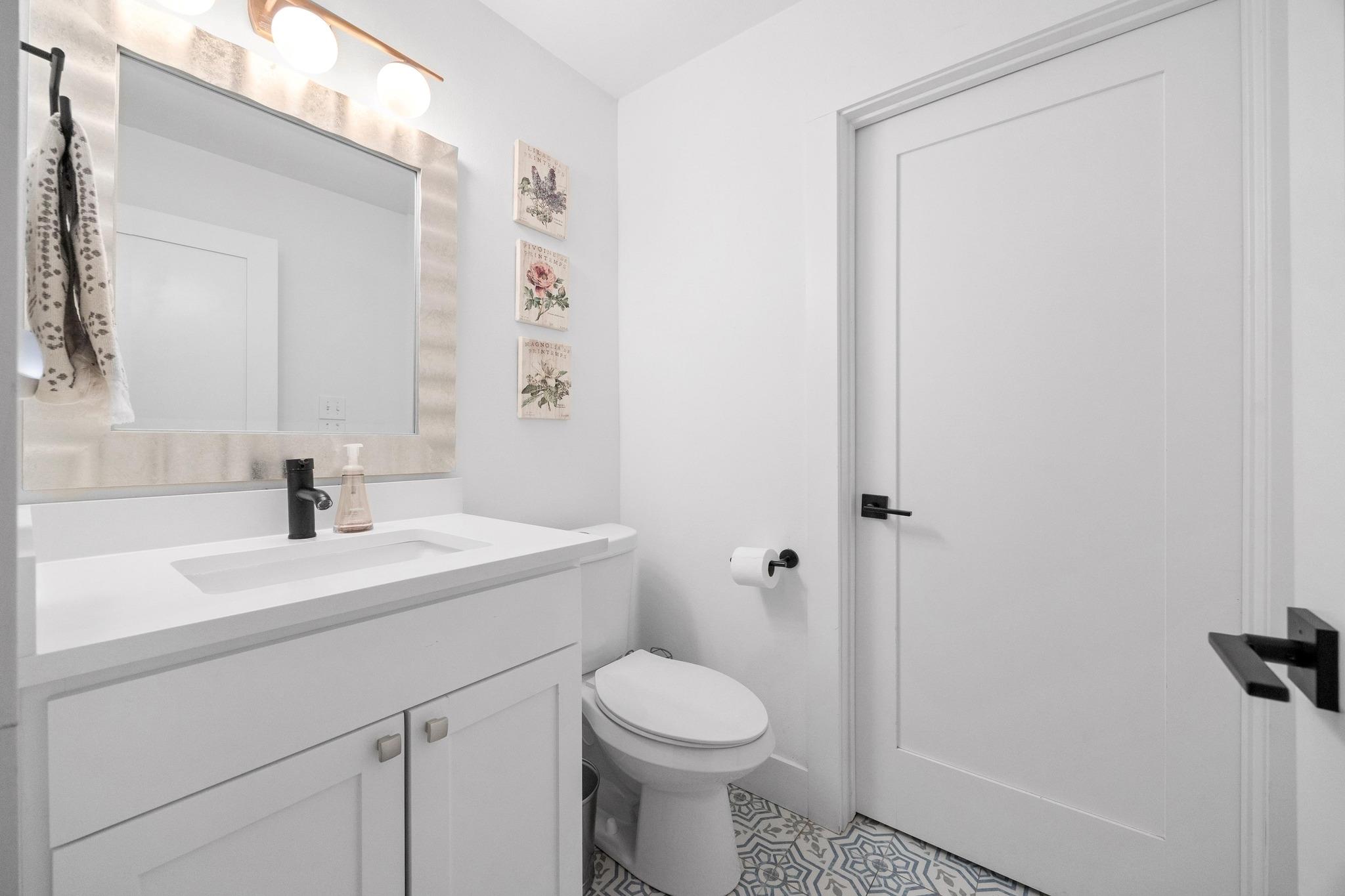 3402 Dolphin Dr # A, Austin, TX 78704