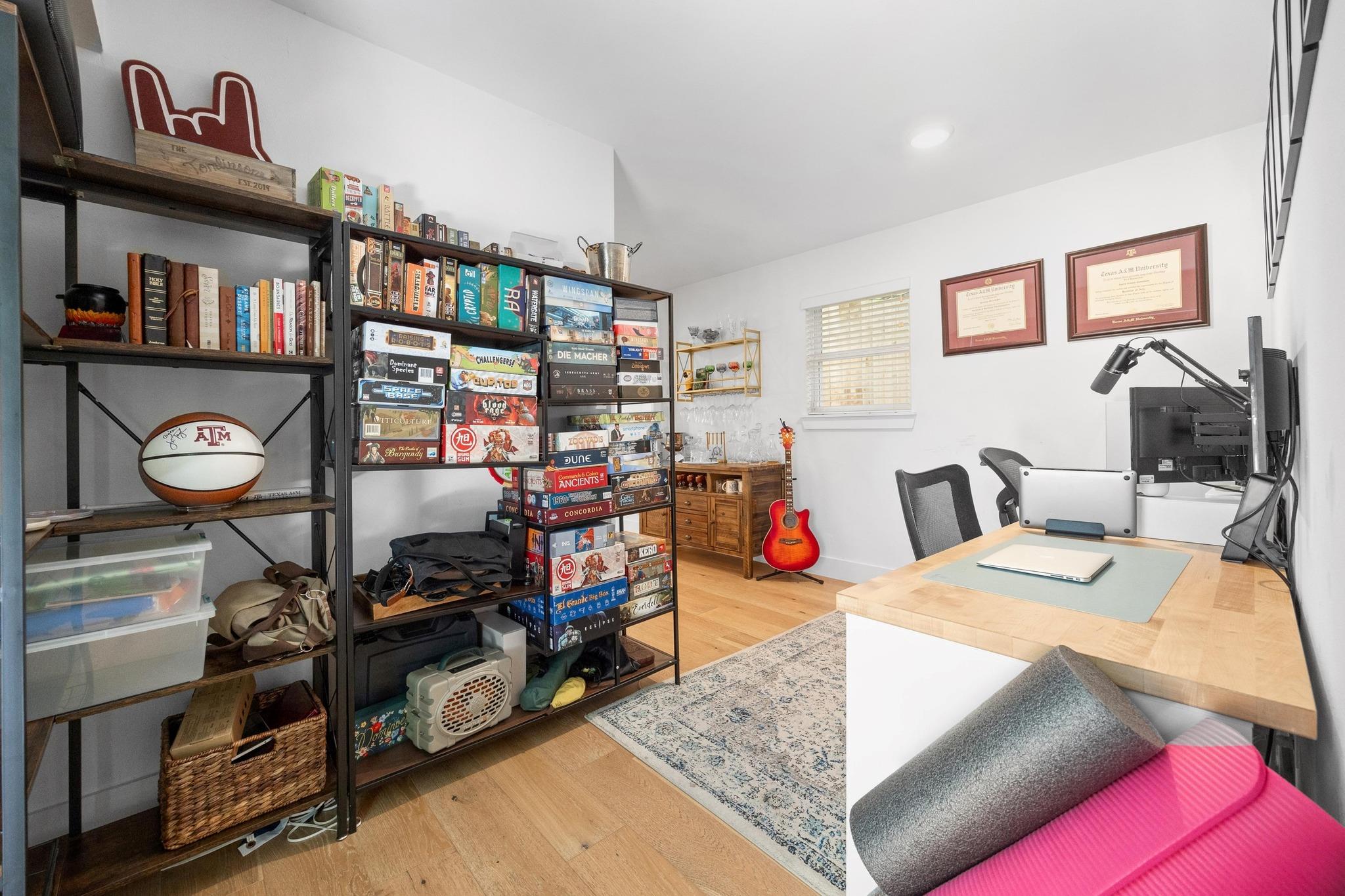 3402 Dolphin Dr # A, Austin, TX 78704