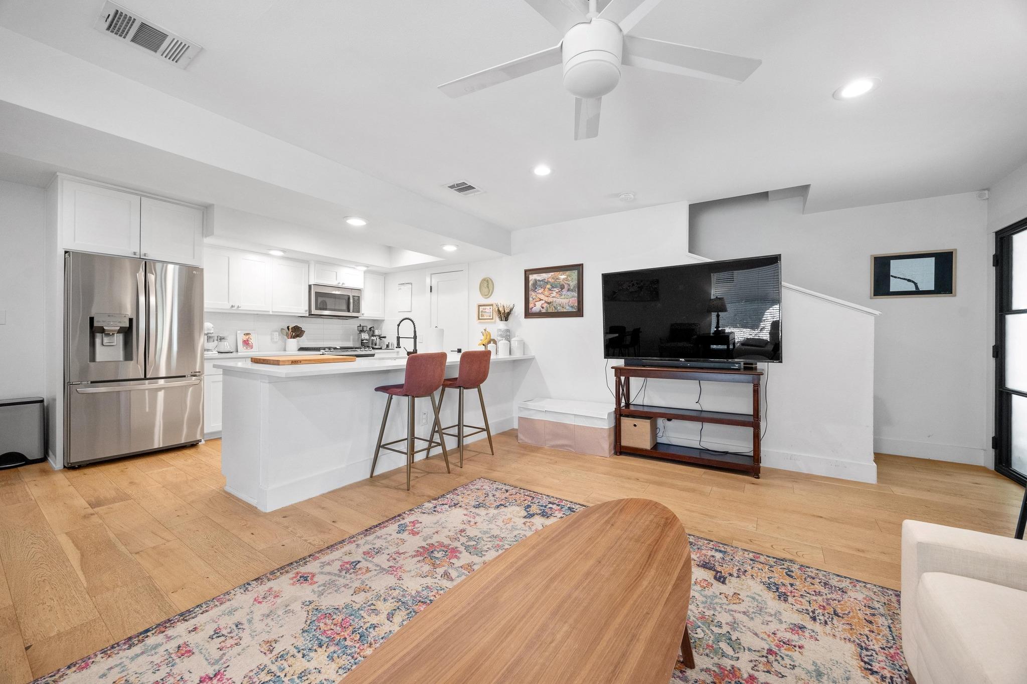 3402 Dolphin Dr # A, Austin, TX 78704