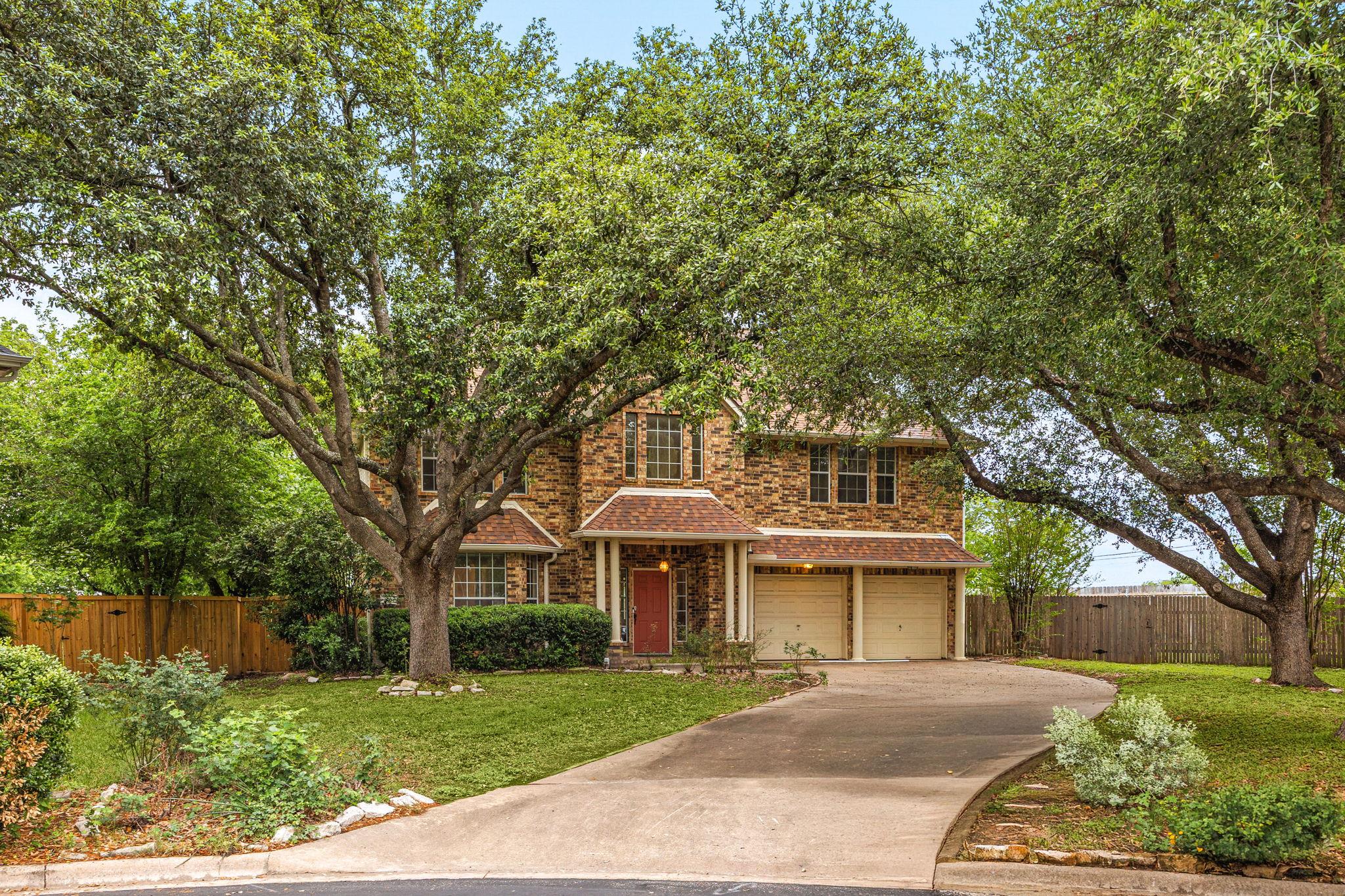 106 S Carriage Hills Dr, Georgetown, TX 78626