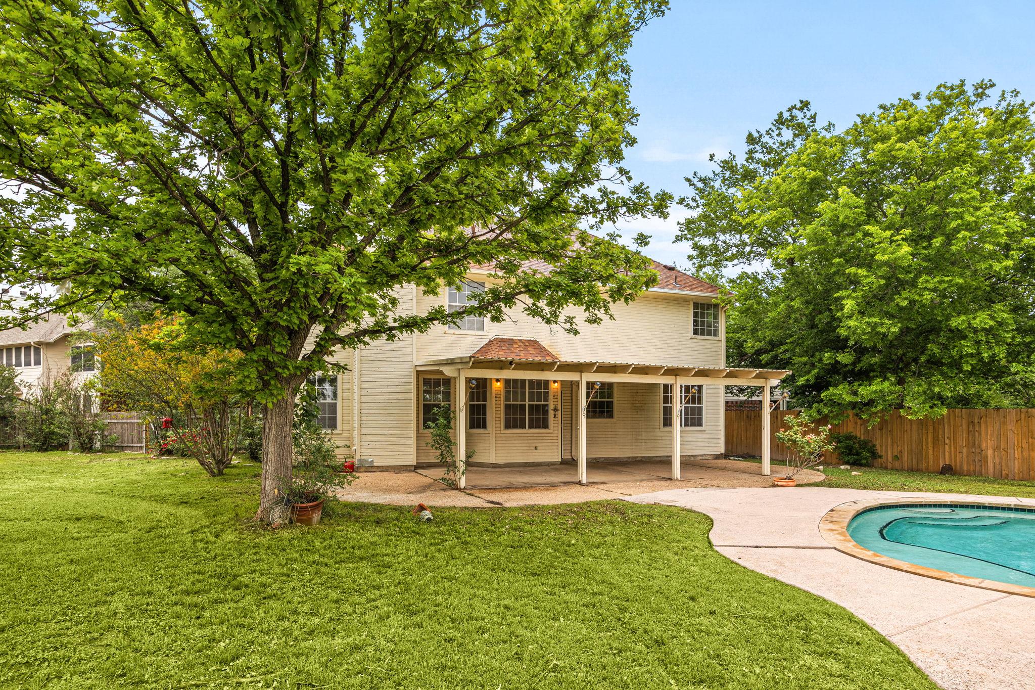106 S Carriage Hills Dr, Georgetown, TX 78626