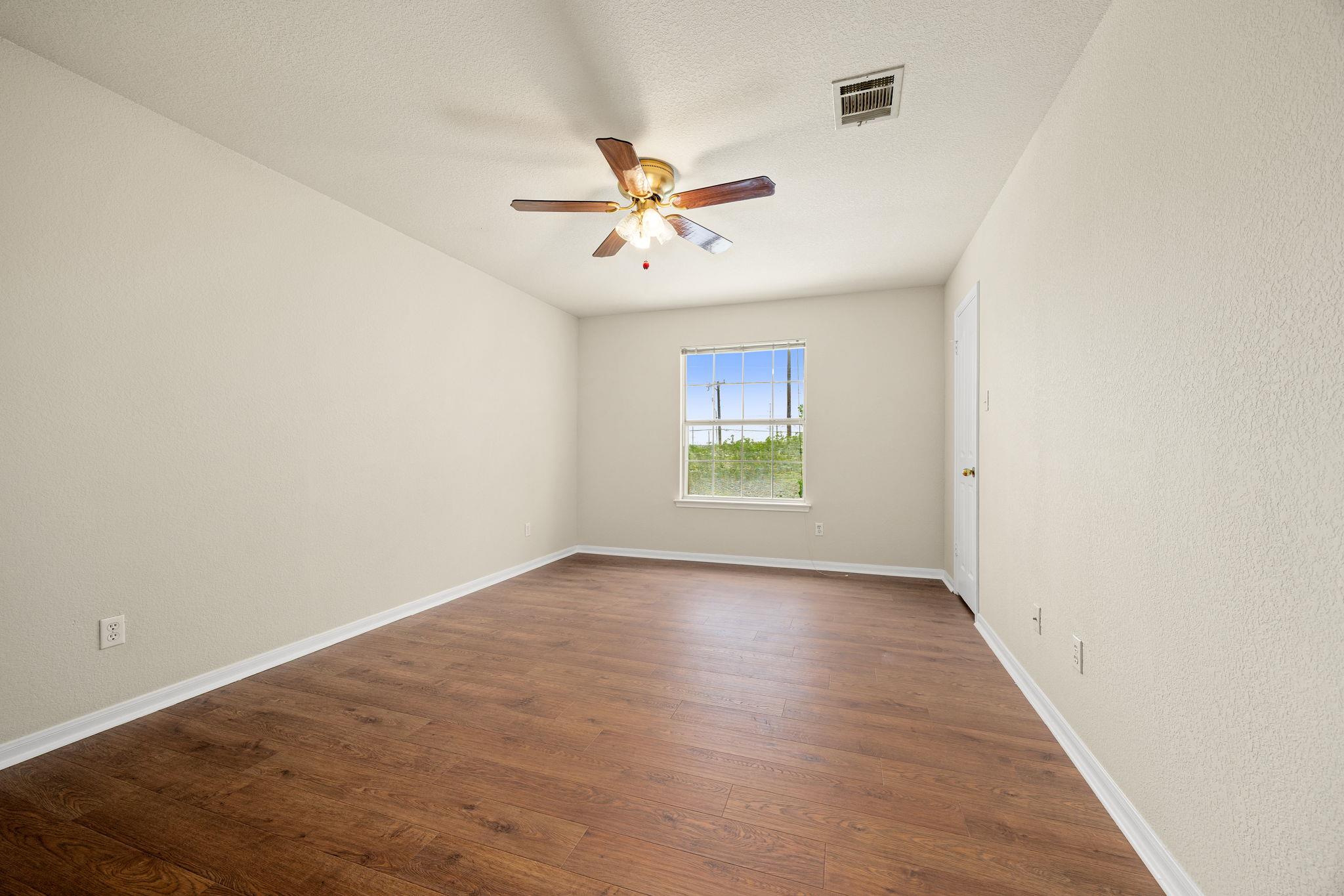 106 S Carriage Hills Dr, Georgetown, TX 78626