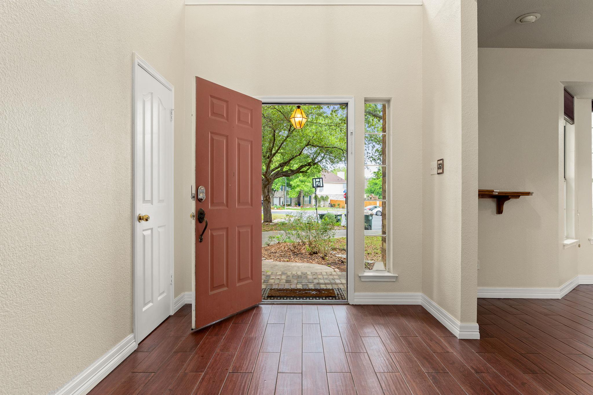 106 S Carriage Hills Dr, Georgetown, TX 78626