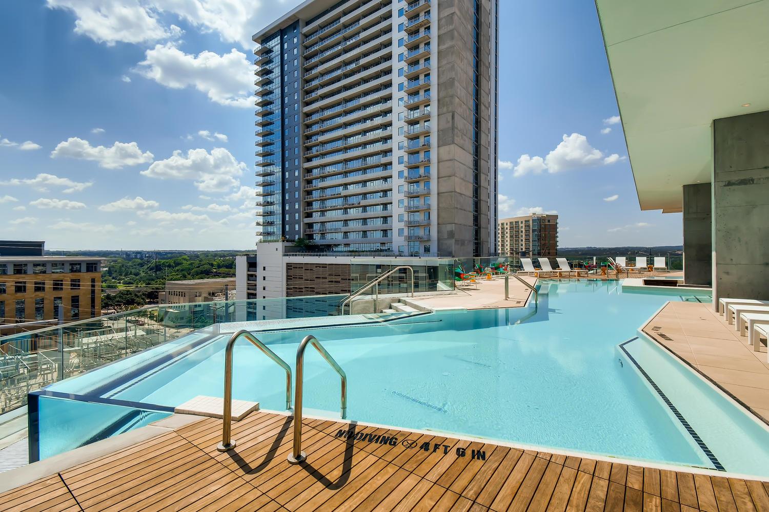 301 West Ave # 2003, Austin, TX 78701