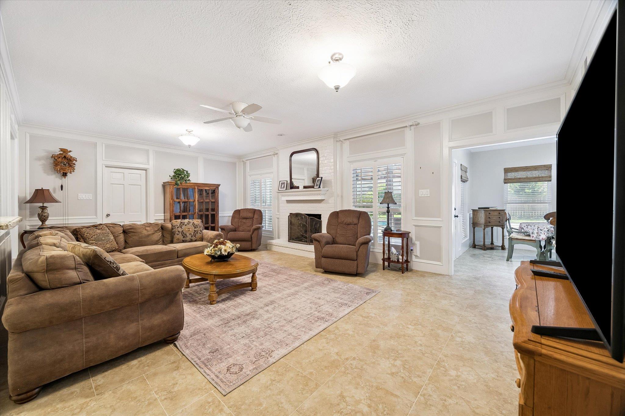 15111 Rose Cottage Dr, Houston, TX 77069