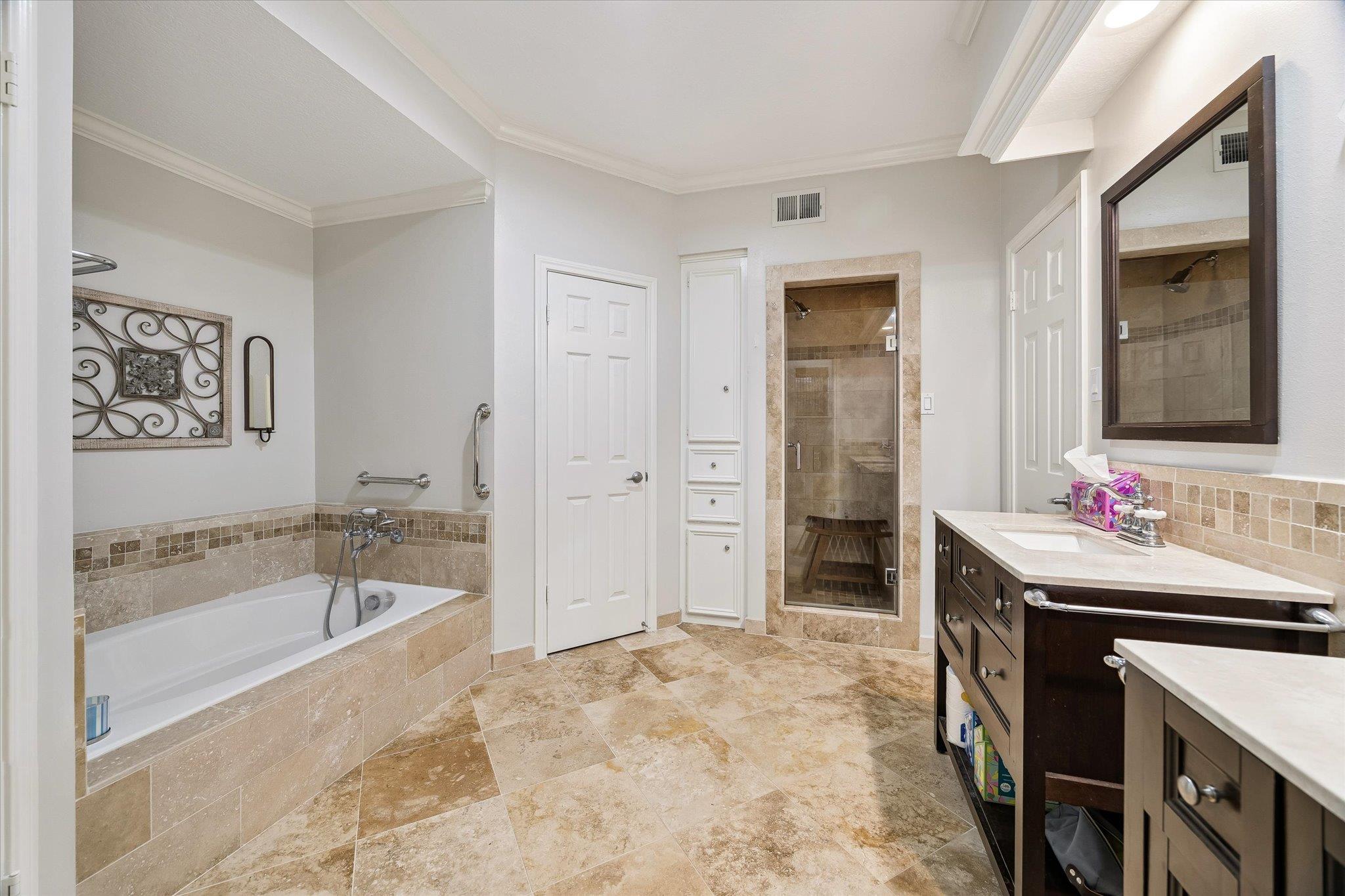 15111 Rose Cottage Dr, Houston, TX 77069