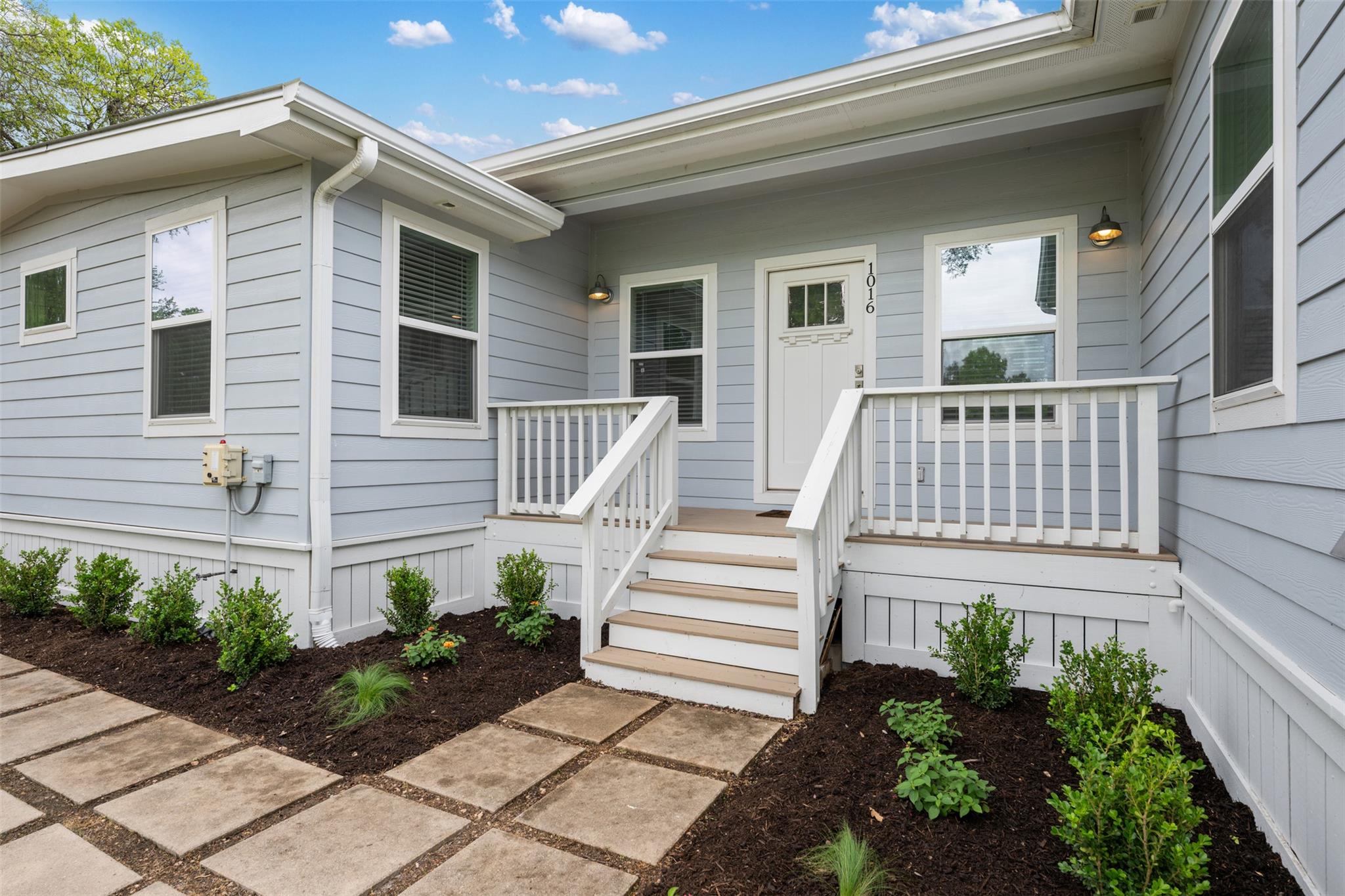 1016 Sherwood Forest Dr, Marble Falls, TX 78654