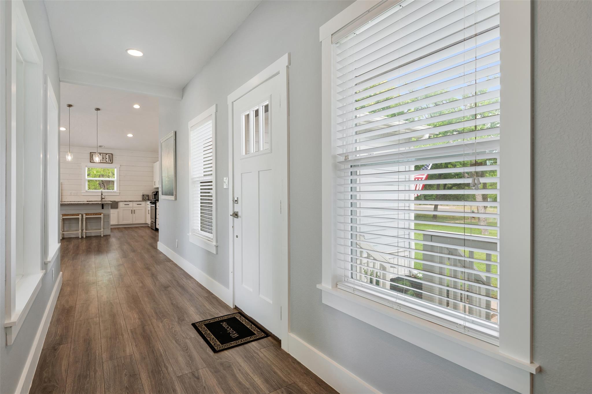 1016 Sherwood Forest Dr, Marble Falls, TX 78654