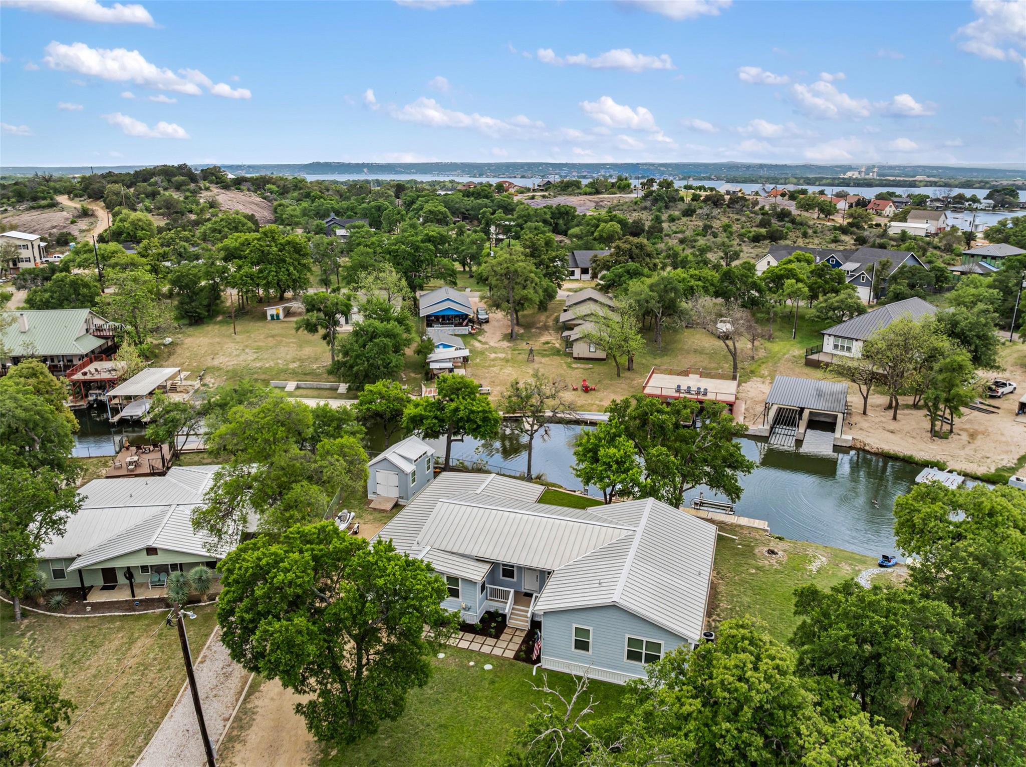 1016 Sherwood Forest Dr, Marble Falls, TX 78654