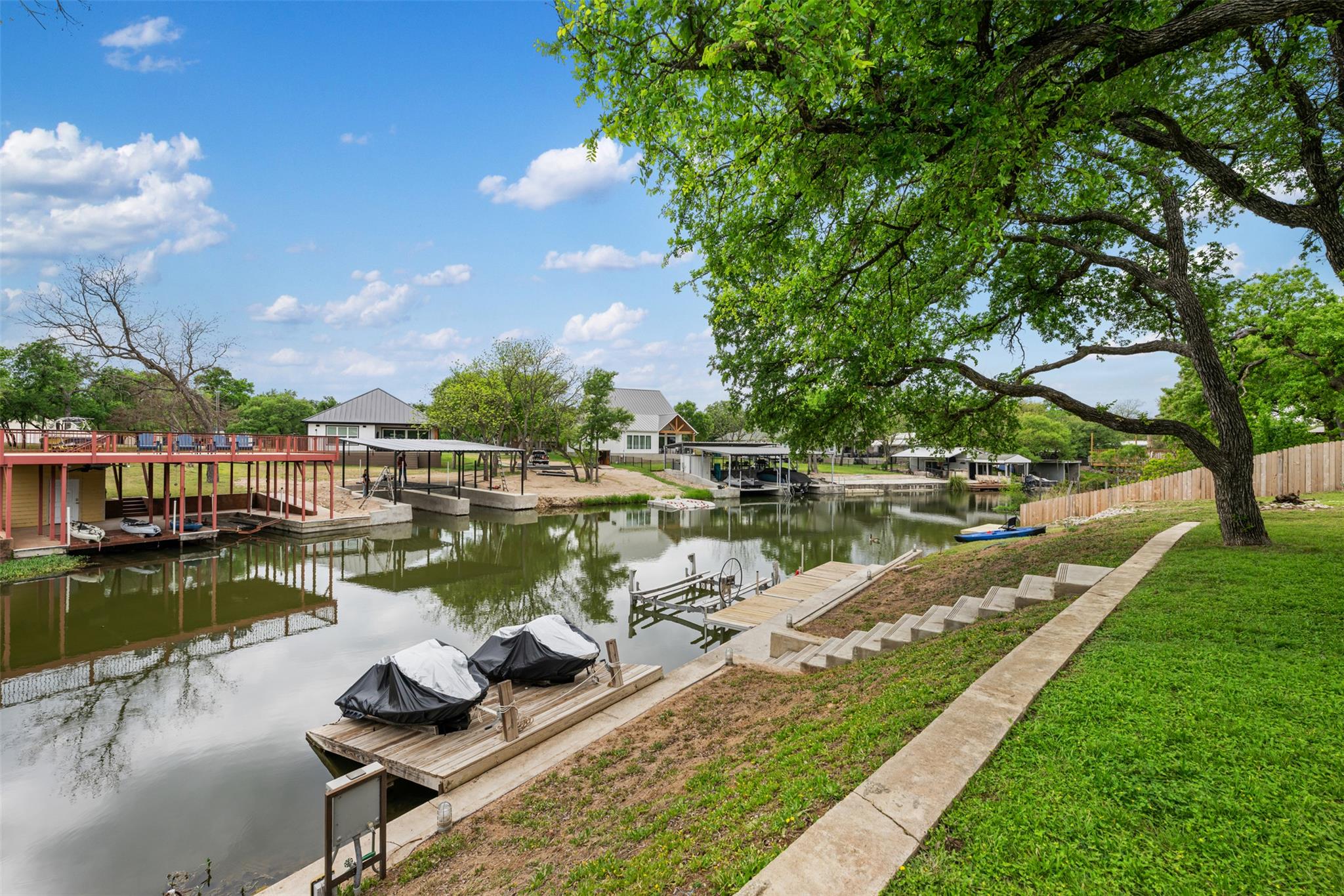 1016 Sherwood Forest Dr, Marble Falls, TX 78654