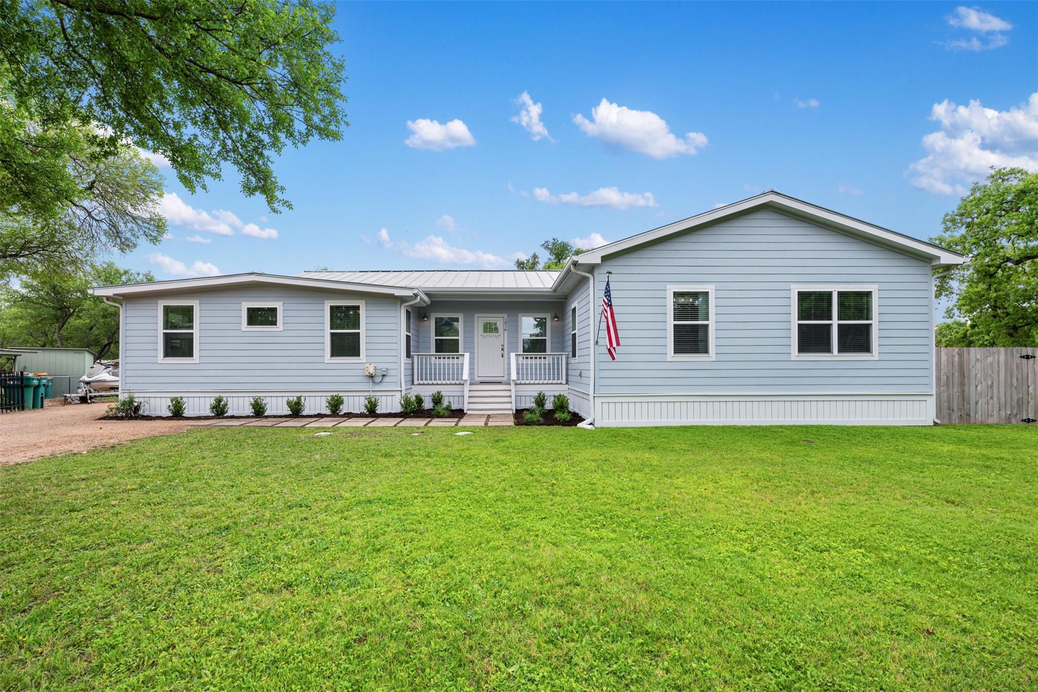 1016 Sherwood Forest Dr, Marble Falls, TX 78654