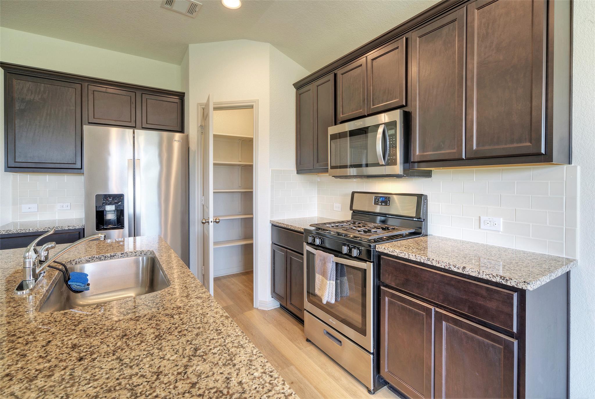 1709 Fairhaven Gtwy, Georgetown, TX 78626