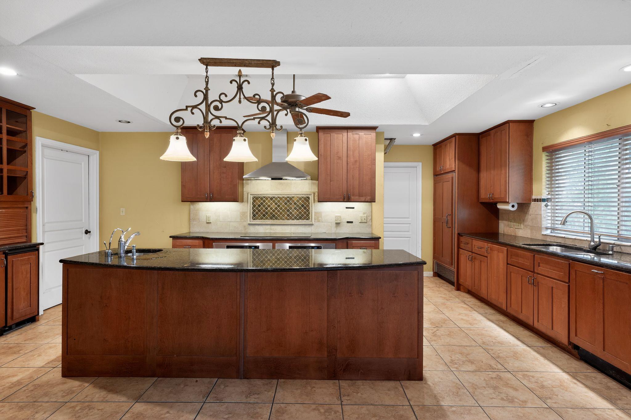 7700 Penelope Cir, Austin, TX 78759