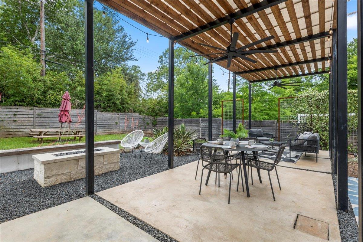 301 Woodward St # B, Austin, TX 78704