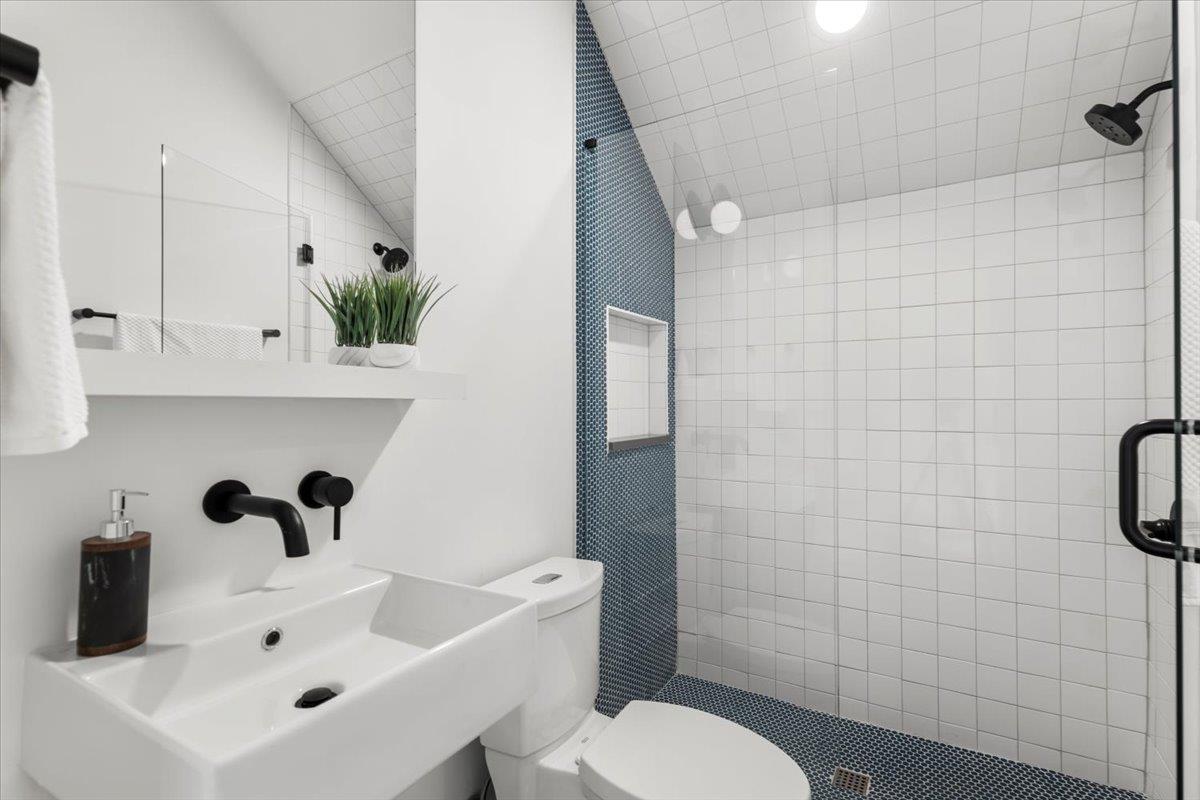 301 Woodward St # B, Austin, TX 78704